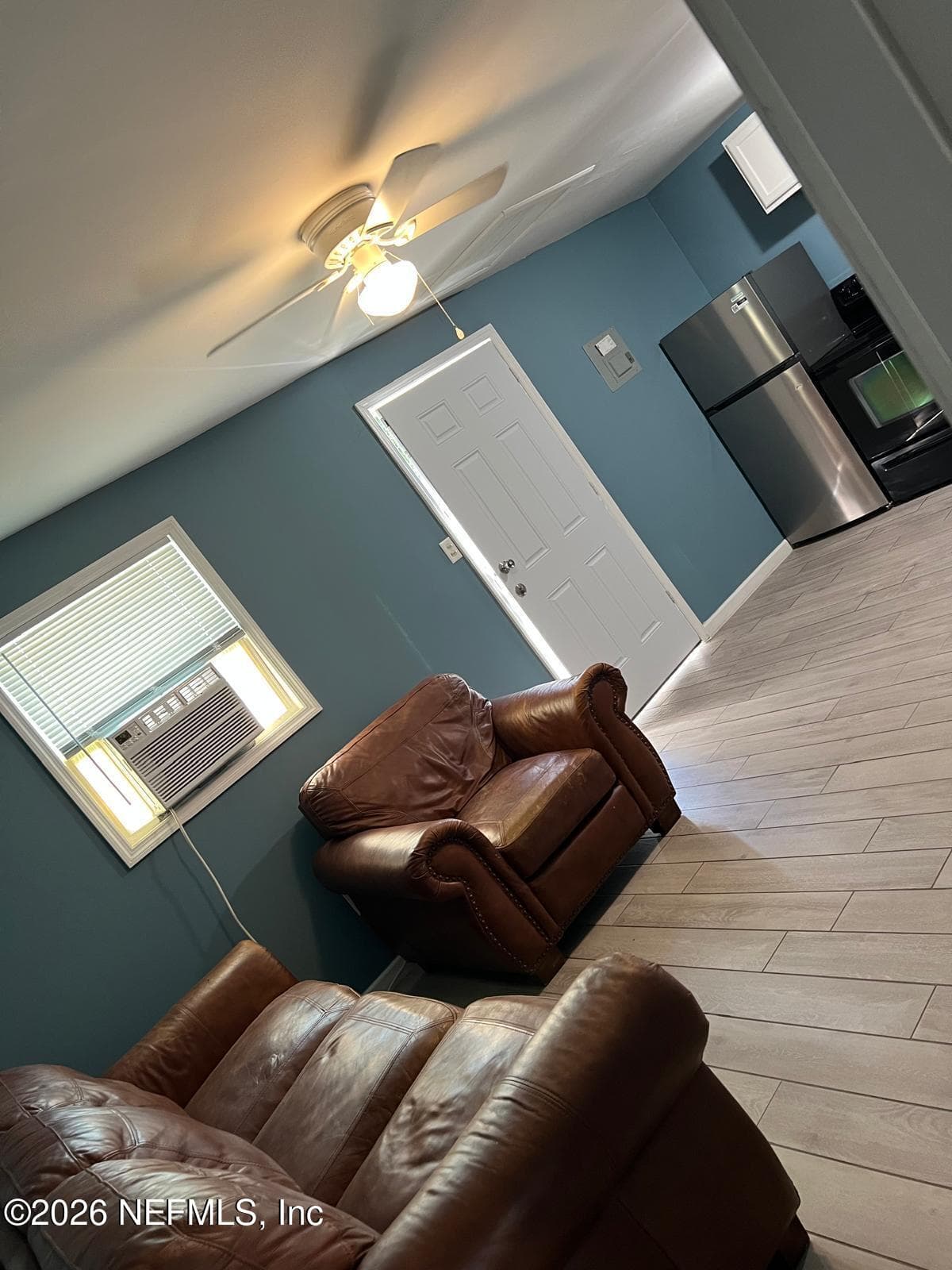 Photo 6 of 10502 WOOSTER Drive, Jacksonville, FL 32218