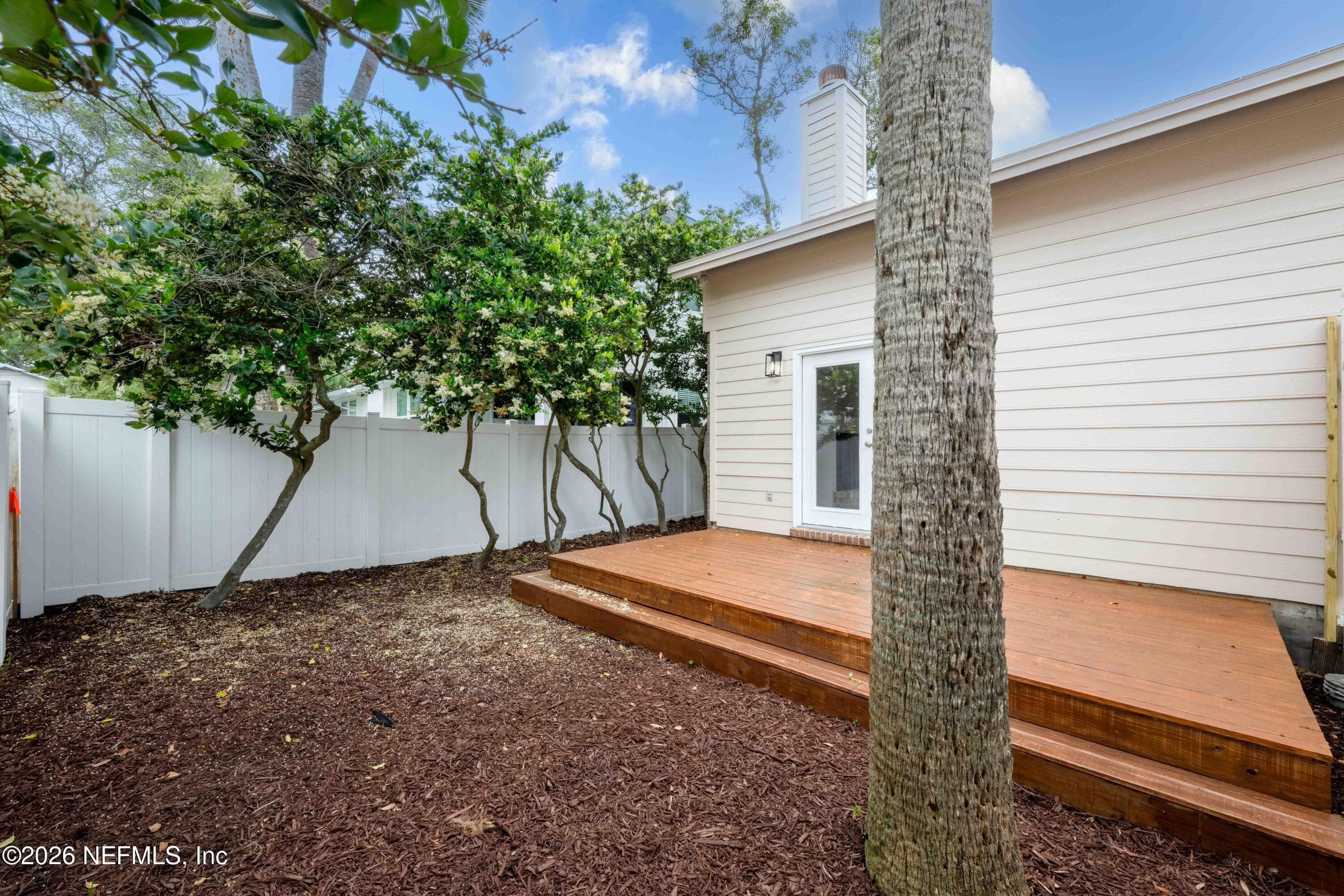Photo 5 of 176 E EAST COAST Drive, Atlantic Beach, FL 32233