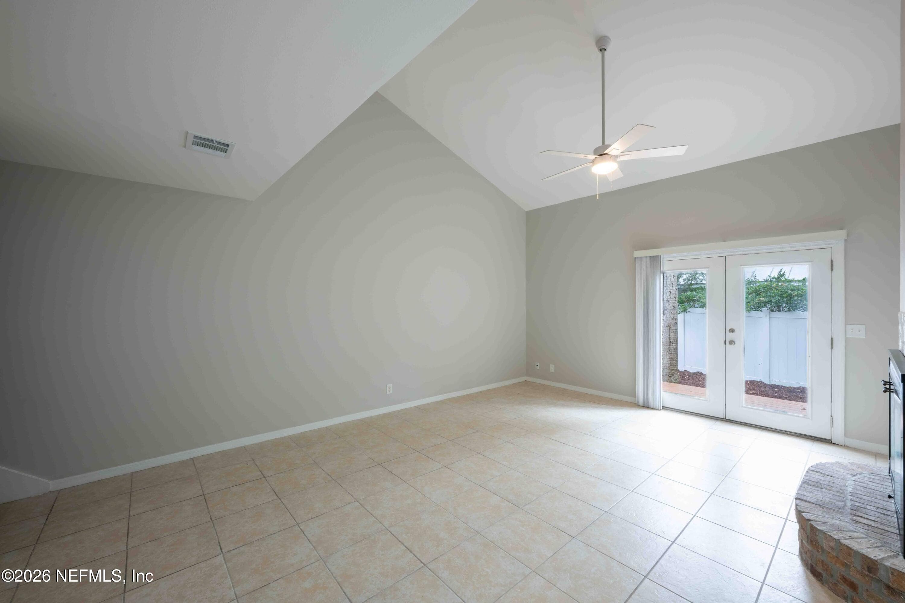 Photo 12 of 176 E EAST COAST Drive, Atlantic Beach, FL 32233