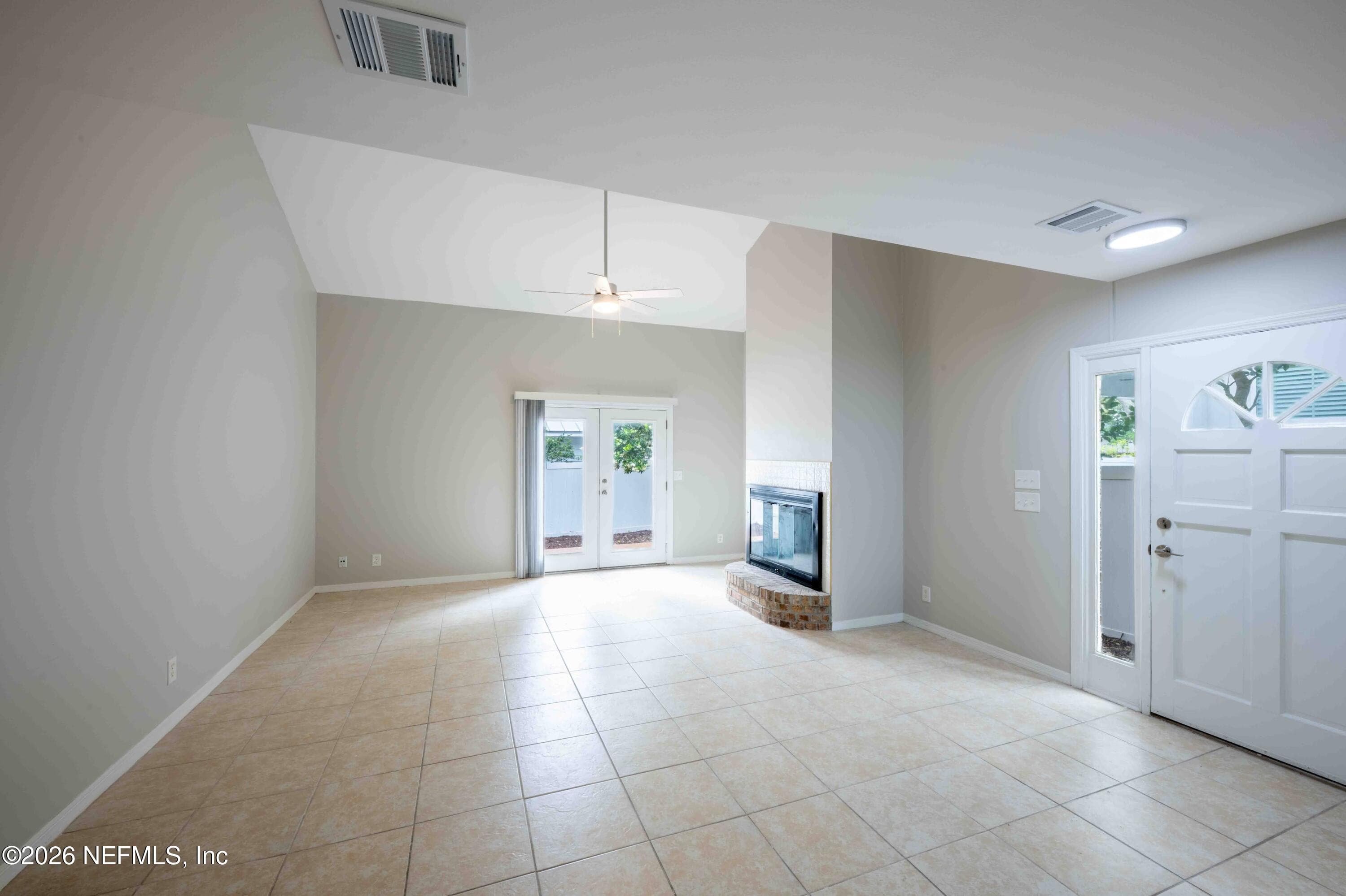 Photo 13 of 176 E EAST COAST Drive, Atlantic Beach, FL 32233