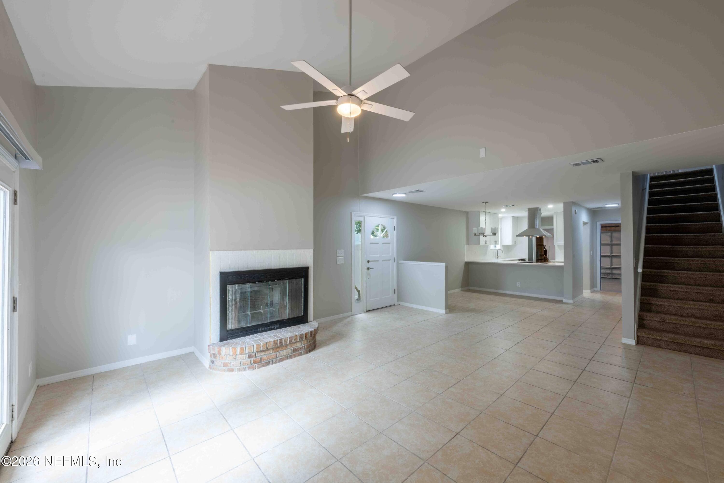 Photo 14 of 176 E EAST COAST Drive, Atlantic Beach, FL 32233
