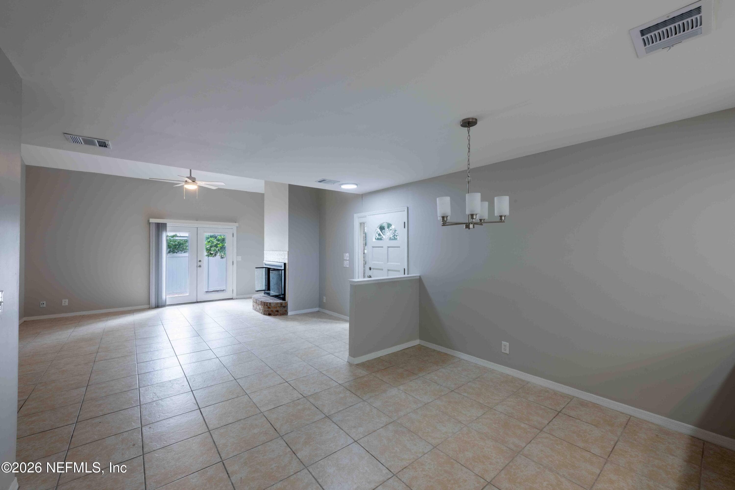 Photo 19 of 176 E EAST COAST Drive, Atlantic Beach, FL 32233