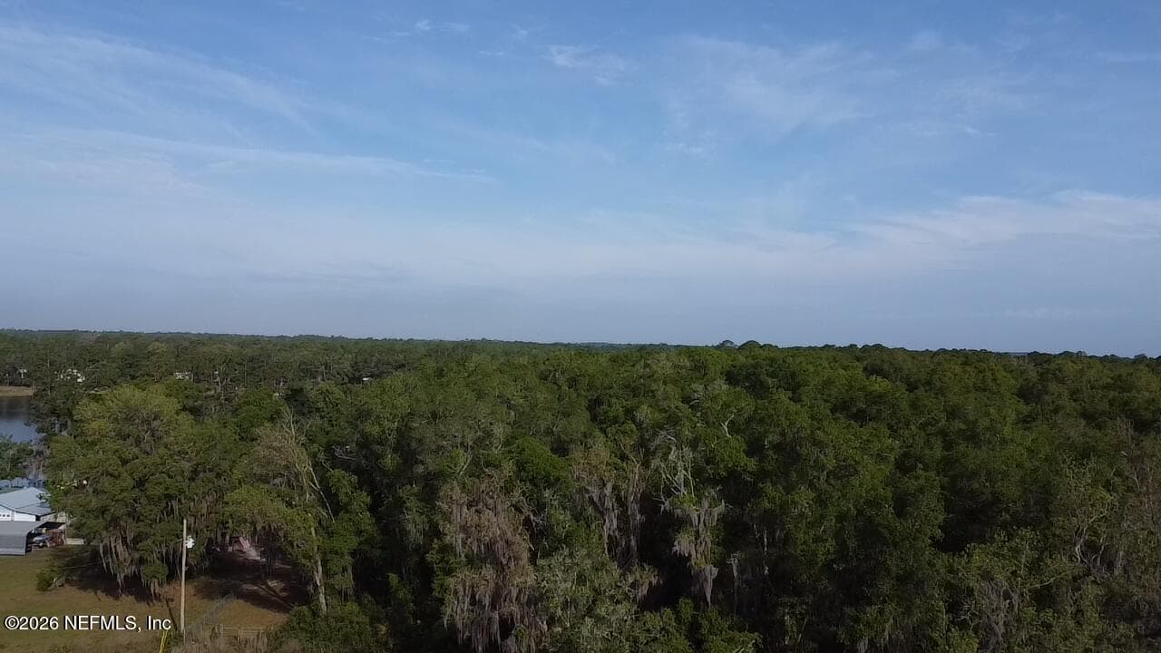 Photo 6 of 427 N WEST Street, Interlachen, FL 32148