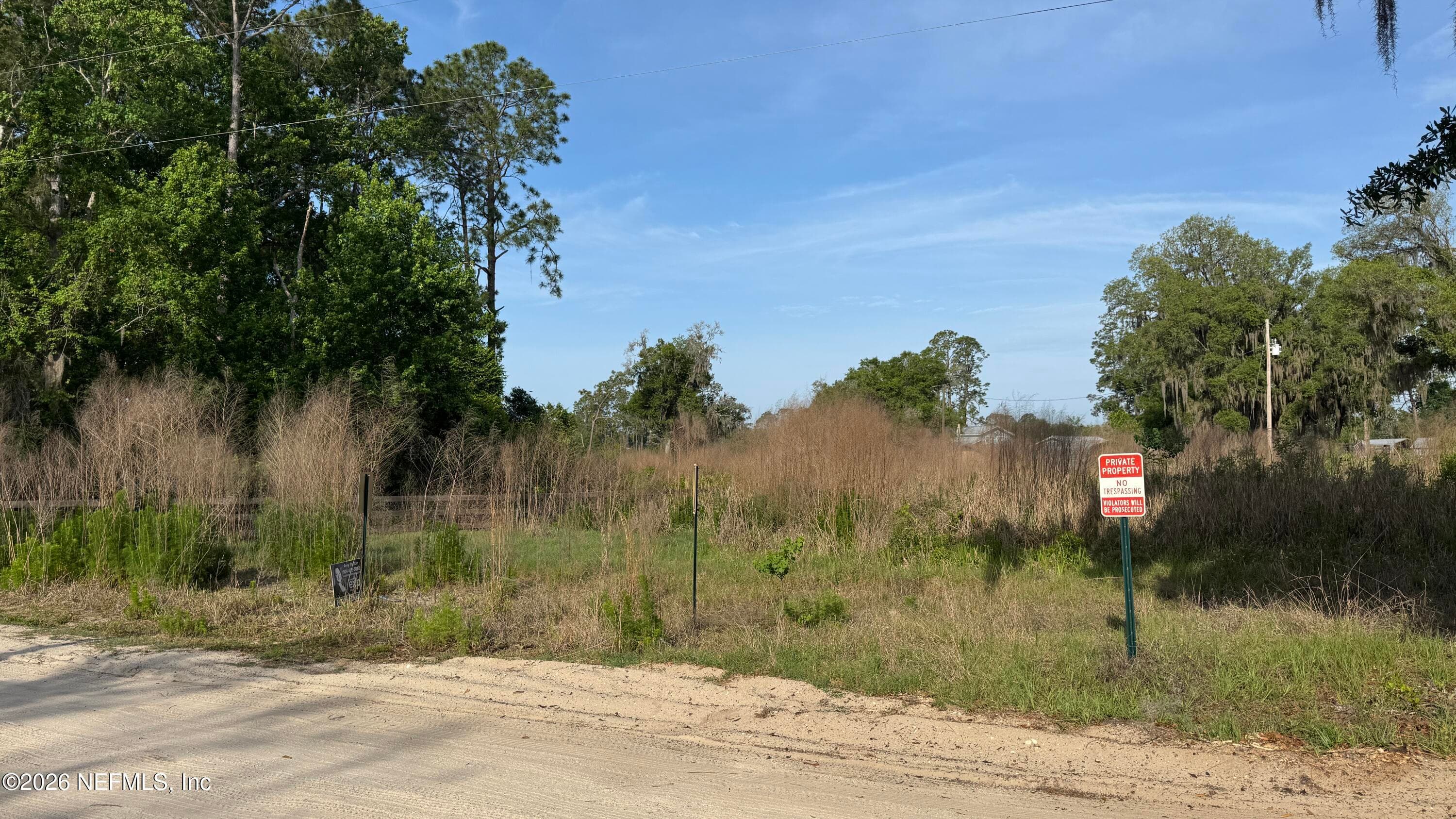Photo 10 of 427 N WEST Street, Interlachen, FL 32148