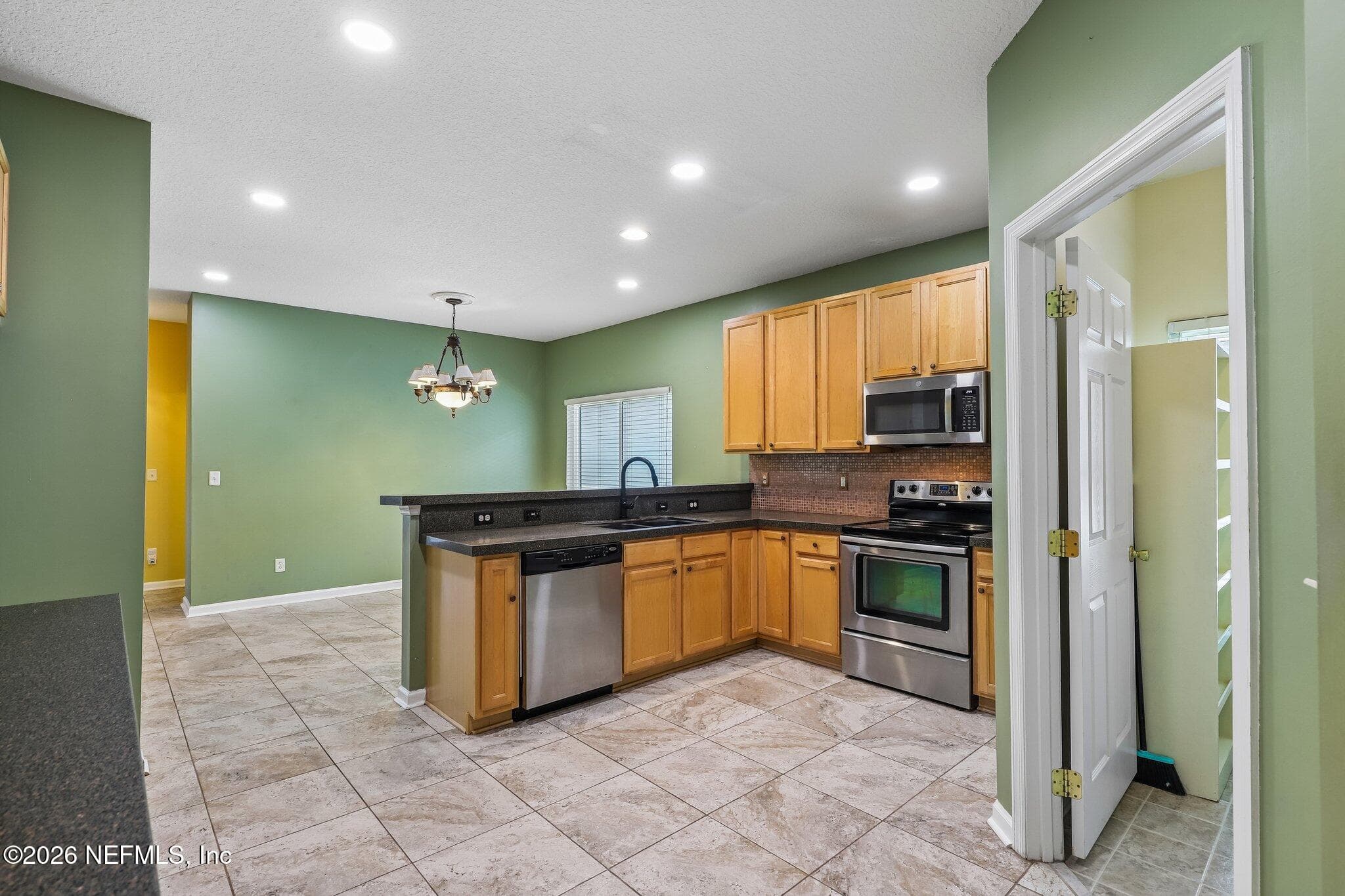 Photo 16 of 1832 CHATHAM VILLAGE Drive, Fleming Island, FL 32003