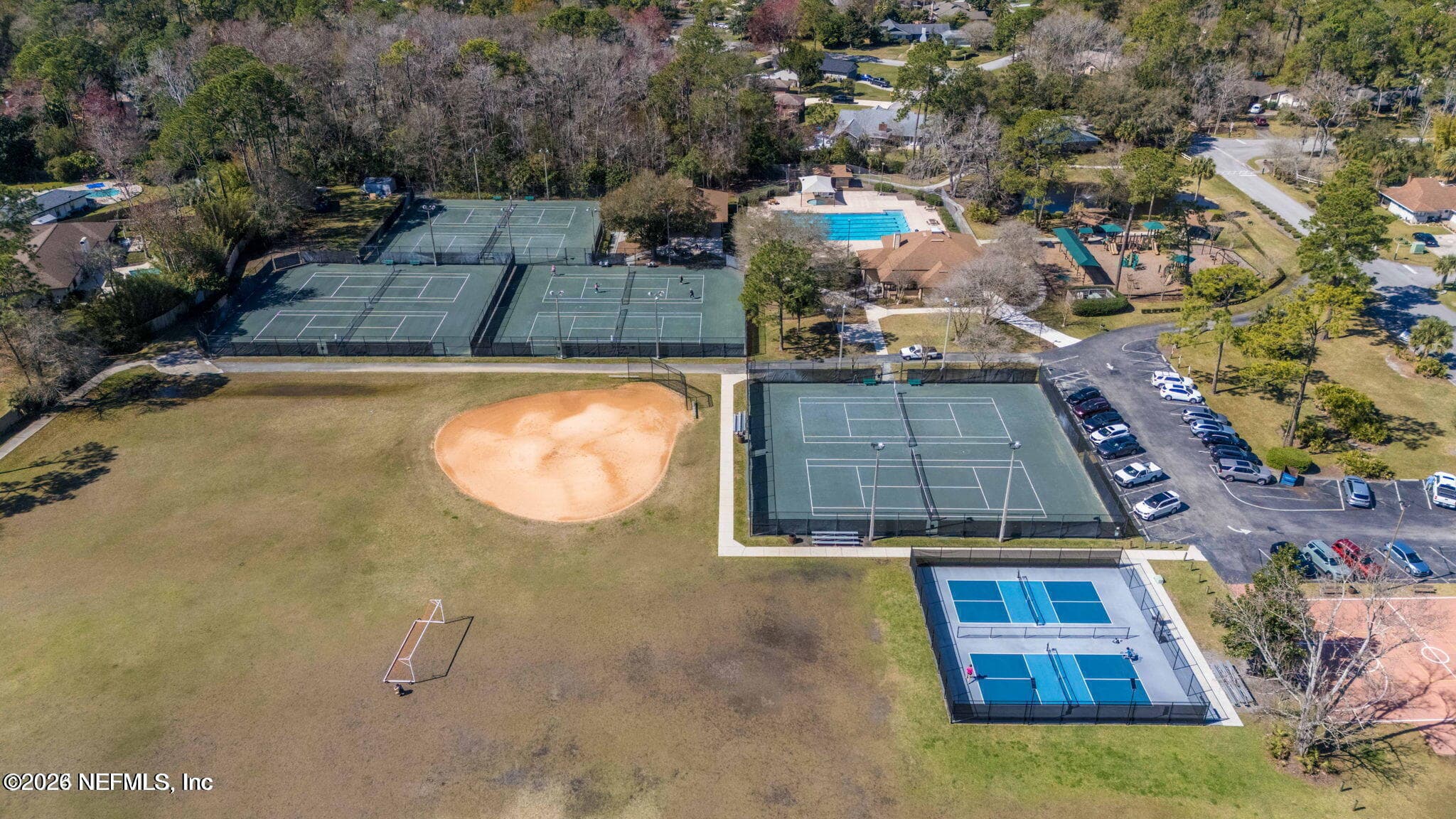 Photo 70 of 2192 THE WOODS Drive E, Jacksonville, FL 32246