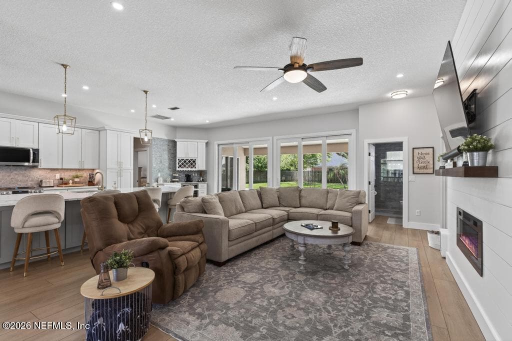 Photo 14 of 1770 RISING OAKS Drive, Jacksonville, FL 32223
