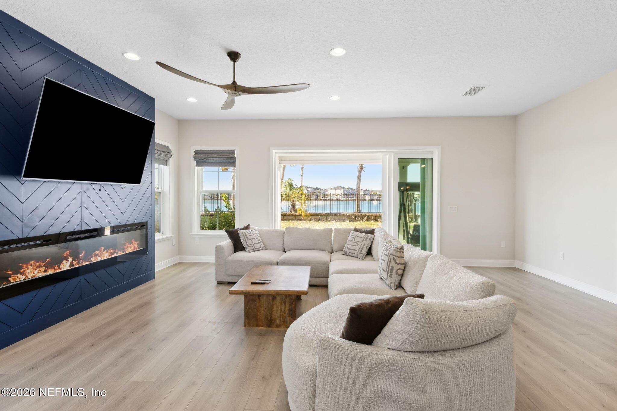 Photo 8 of 401 MARQUESA CIR Circle, St. Johns, FL 32259