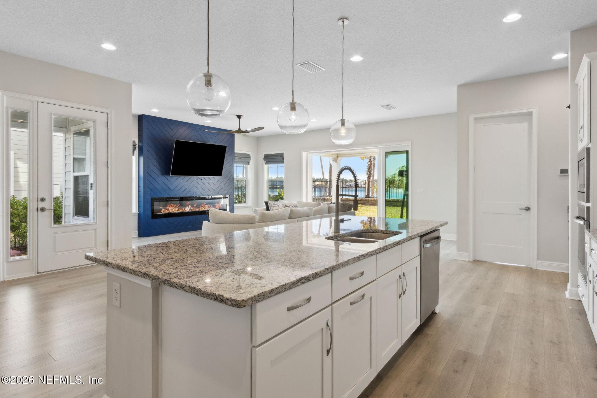 Photo 16 of 401 MARQUESA CIR Circle, St. Johns, FL 32259