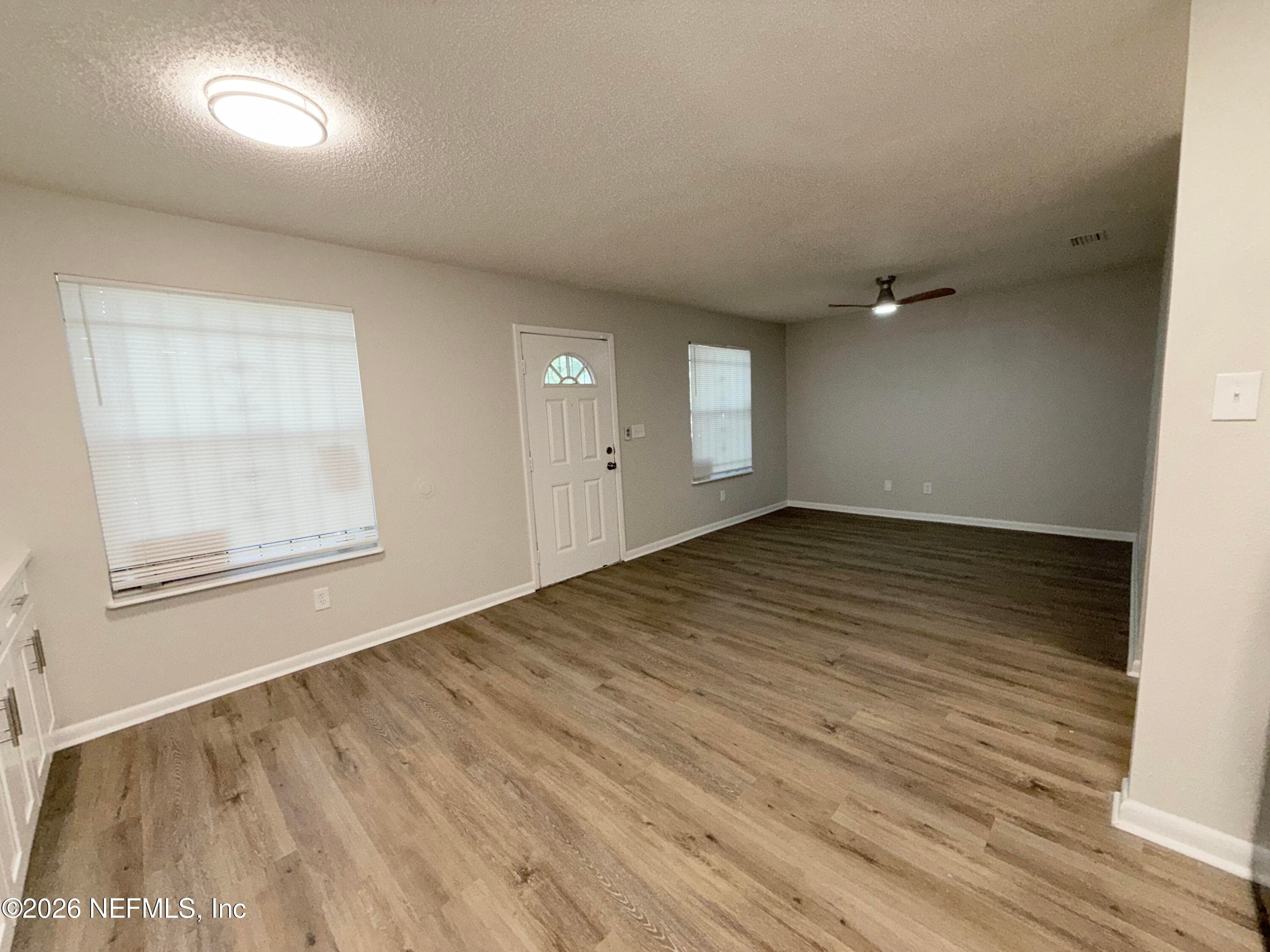 Photo 6 of 526 PIPPIN Street, Jacksonville, FL 32206