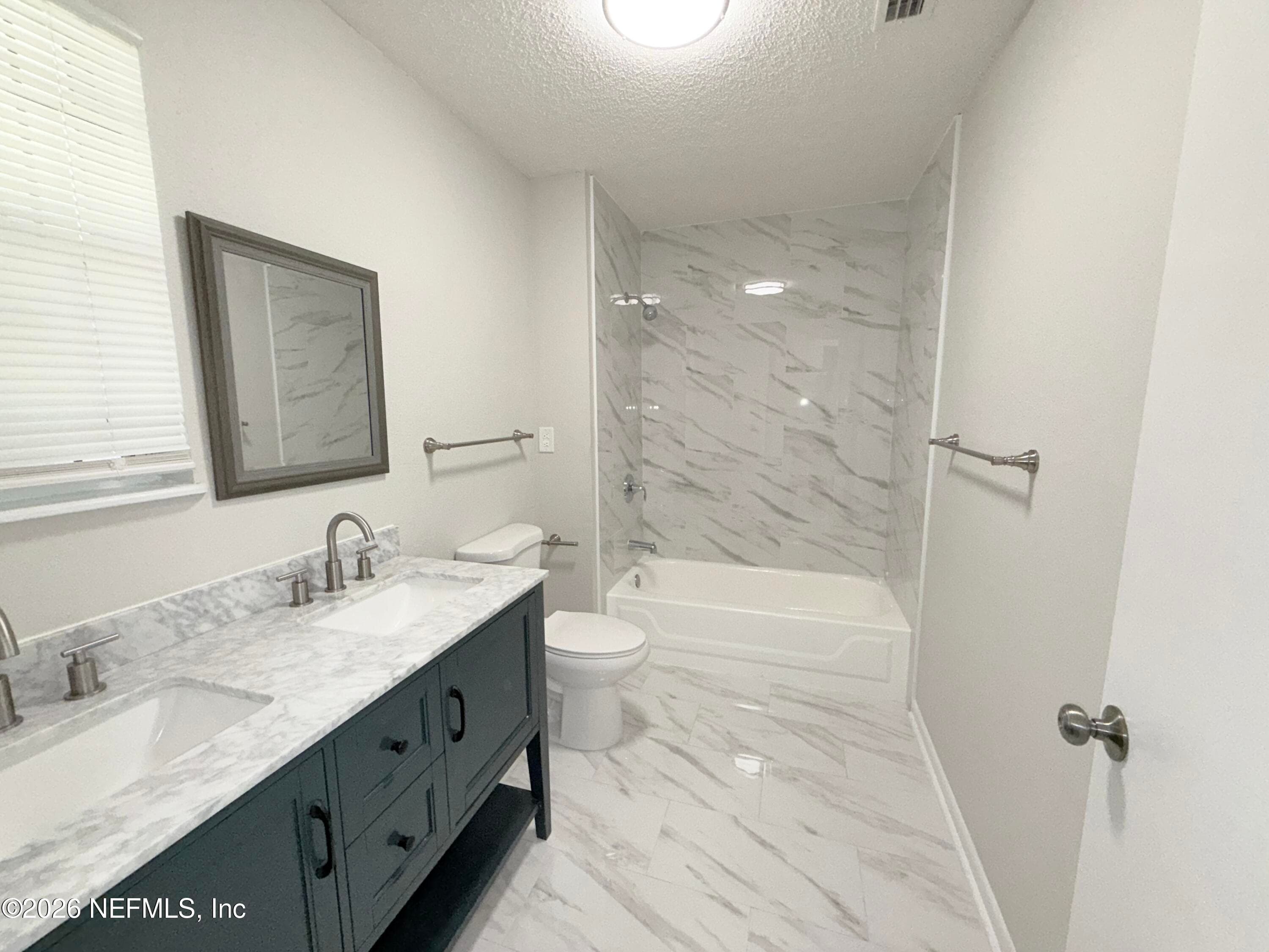 Photo 9 of 526 PIPPIN Street, Jacksonville, FL 32206