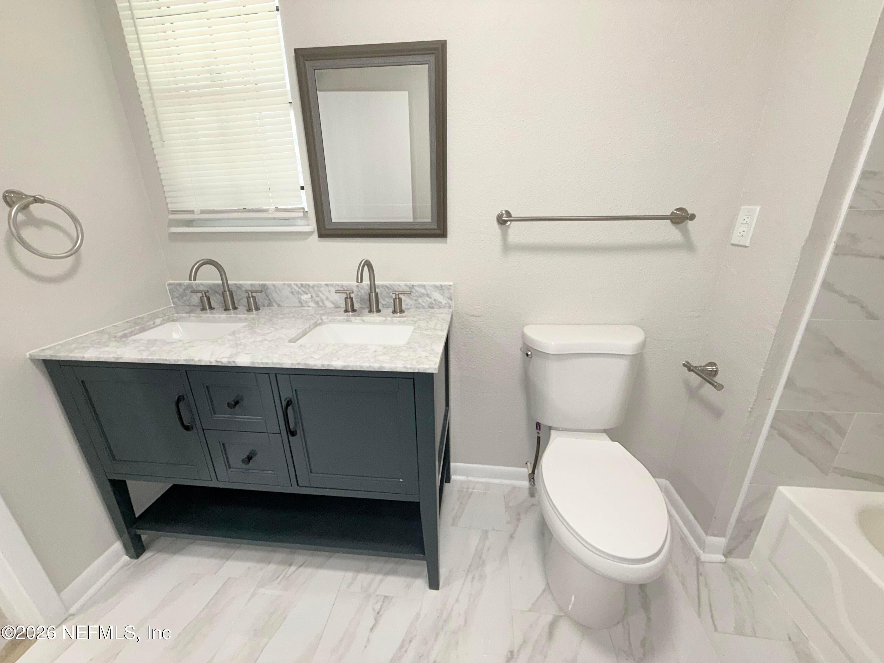 Photo 11 of 526 PIPPIN Street, Jacksonville, FL 32206