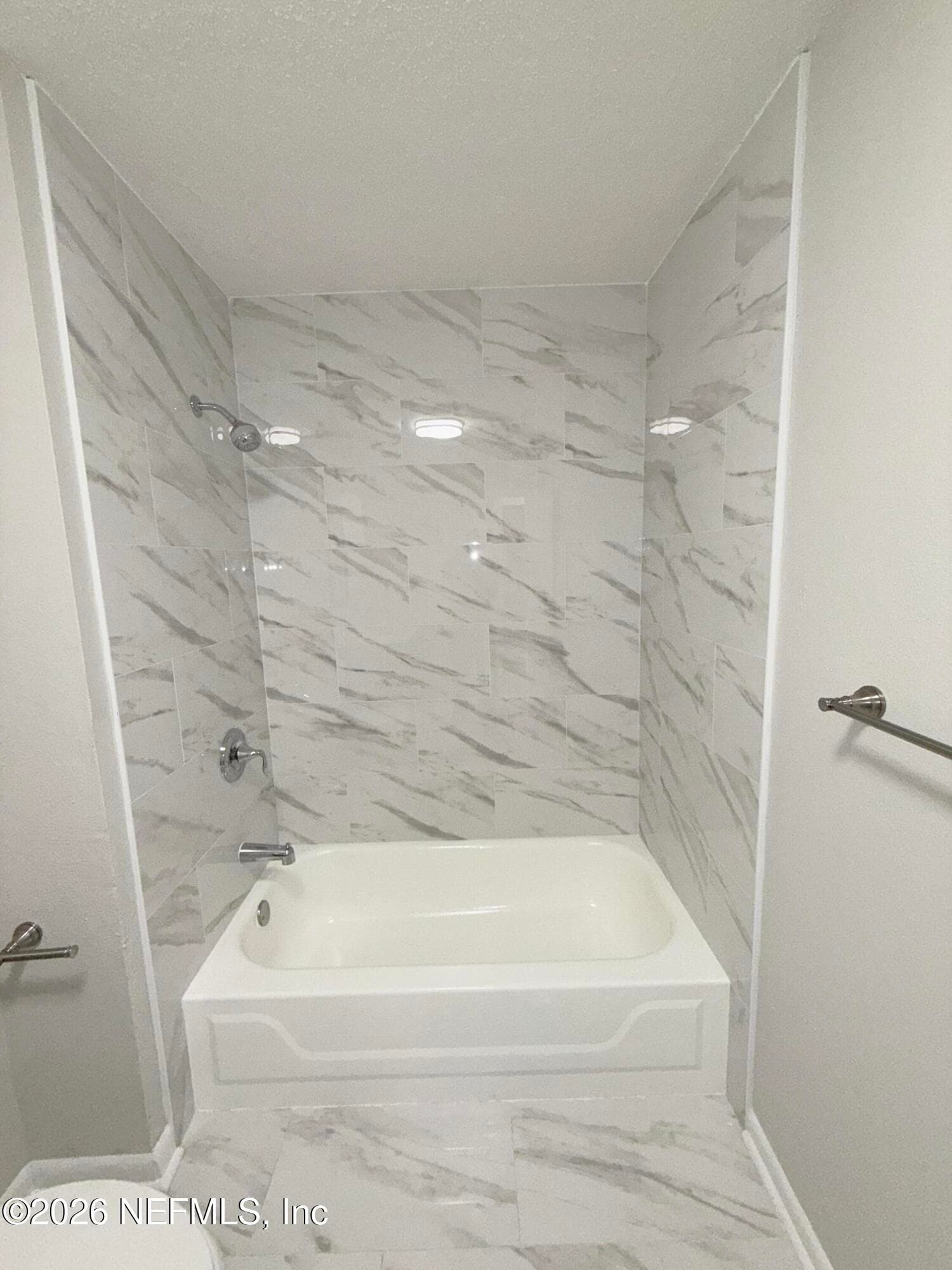 Photo 12 of 526 PIPPIN Street, Jacksonville, FL 32206