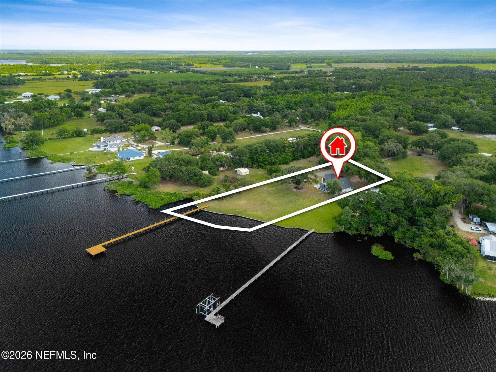 Photo 38 of 111 E GROVELAND Lane, East Palatka, FL 32131