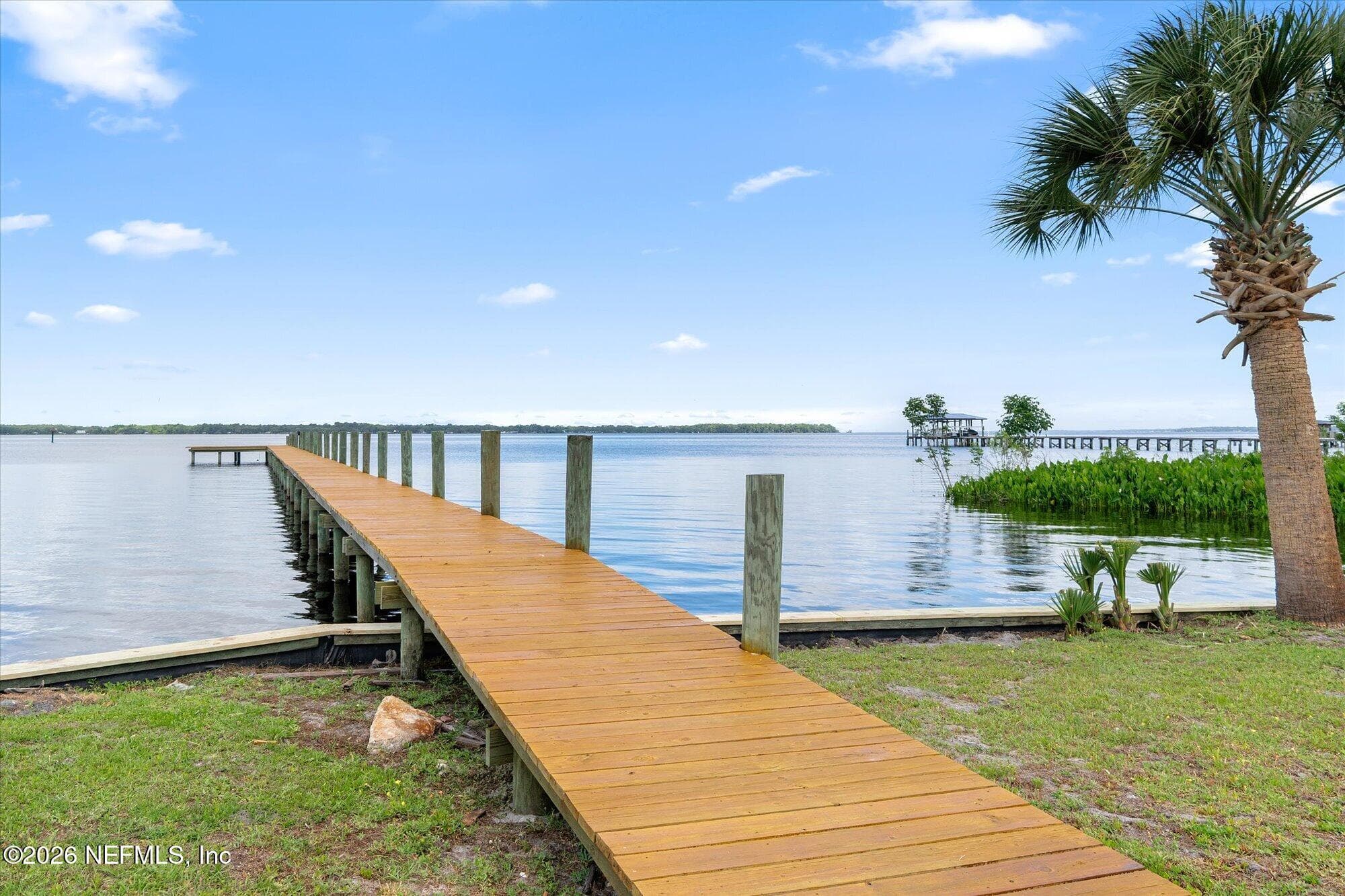 Photo 40 of 111 E GROVELAND Lane, East Palatka, FL 32131
