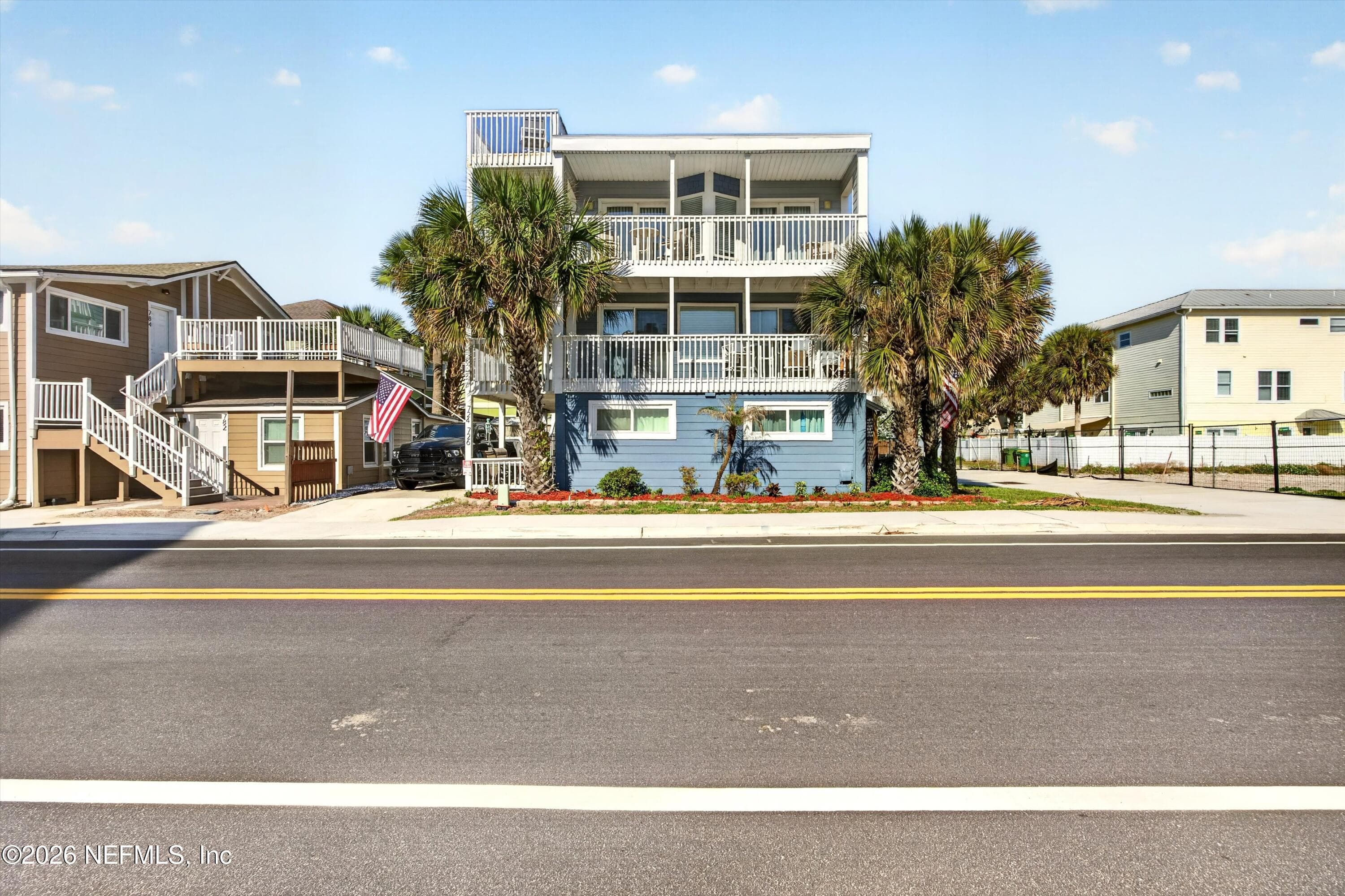 724 1ST Street 1-2, Jacksonville Beach, FL 32250