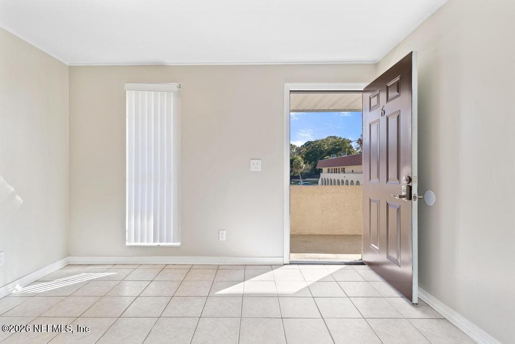 Photo 2 of 1618 EL CAMINO Road 6, Jacksonville, FL 32216