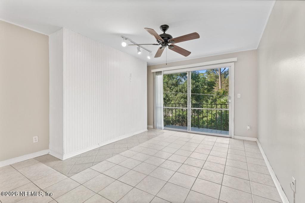 Photo 5 of 1618 EL CAMINO Road 6, Jacksonville, FL 32216