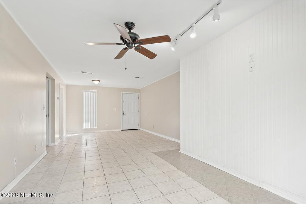 Photo 6 of 1618 EL CAMINO Road 6, Jacksonville, FL 32216