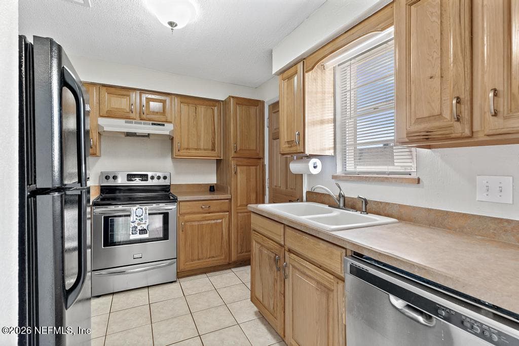 Photo 7 of 1618 EL CAMINO Road 6, Jacksonville, FL 32216