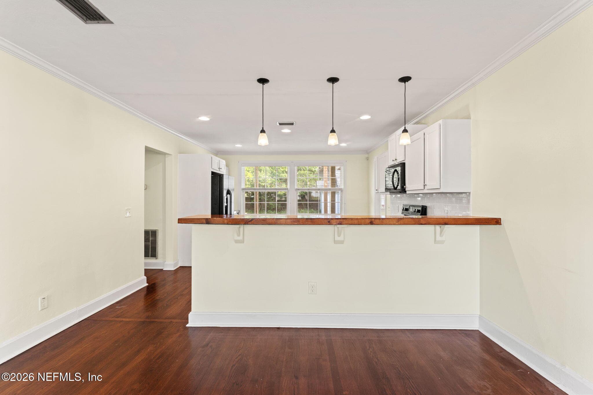 Photo 11 of 4311 DEMEDICI Avenue, Jacksonville, FL 32210