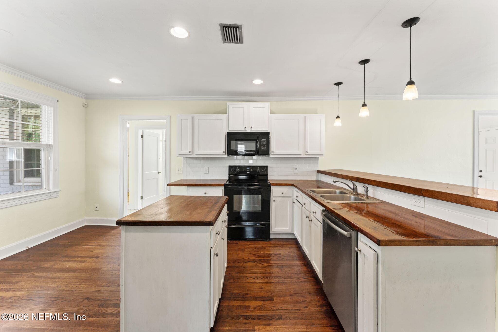 Photo 14 of 4311 DEMEDICI Avenue, Jacksonville, FL 32210