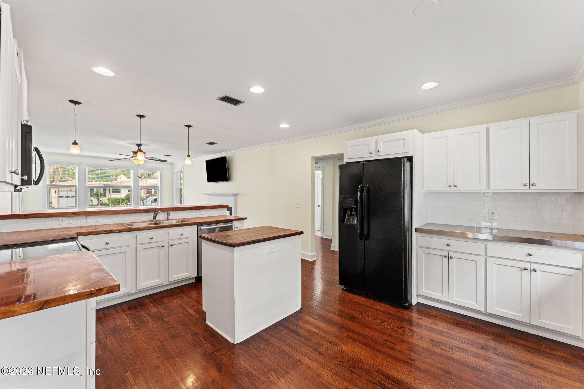 Photo 16 of 4311 DEMEDICI Avenue, Jacksonville, FL 32210
