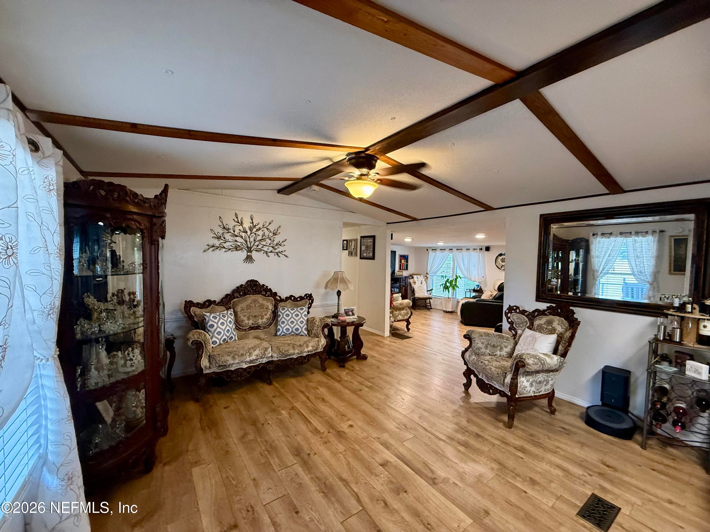 Photo 8 of 424 NEW JERSEY Avenue, Hawthorne, FL 32640