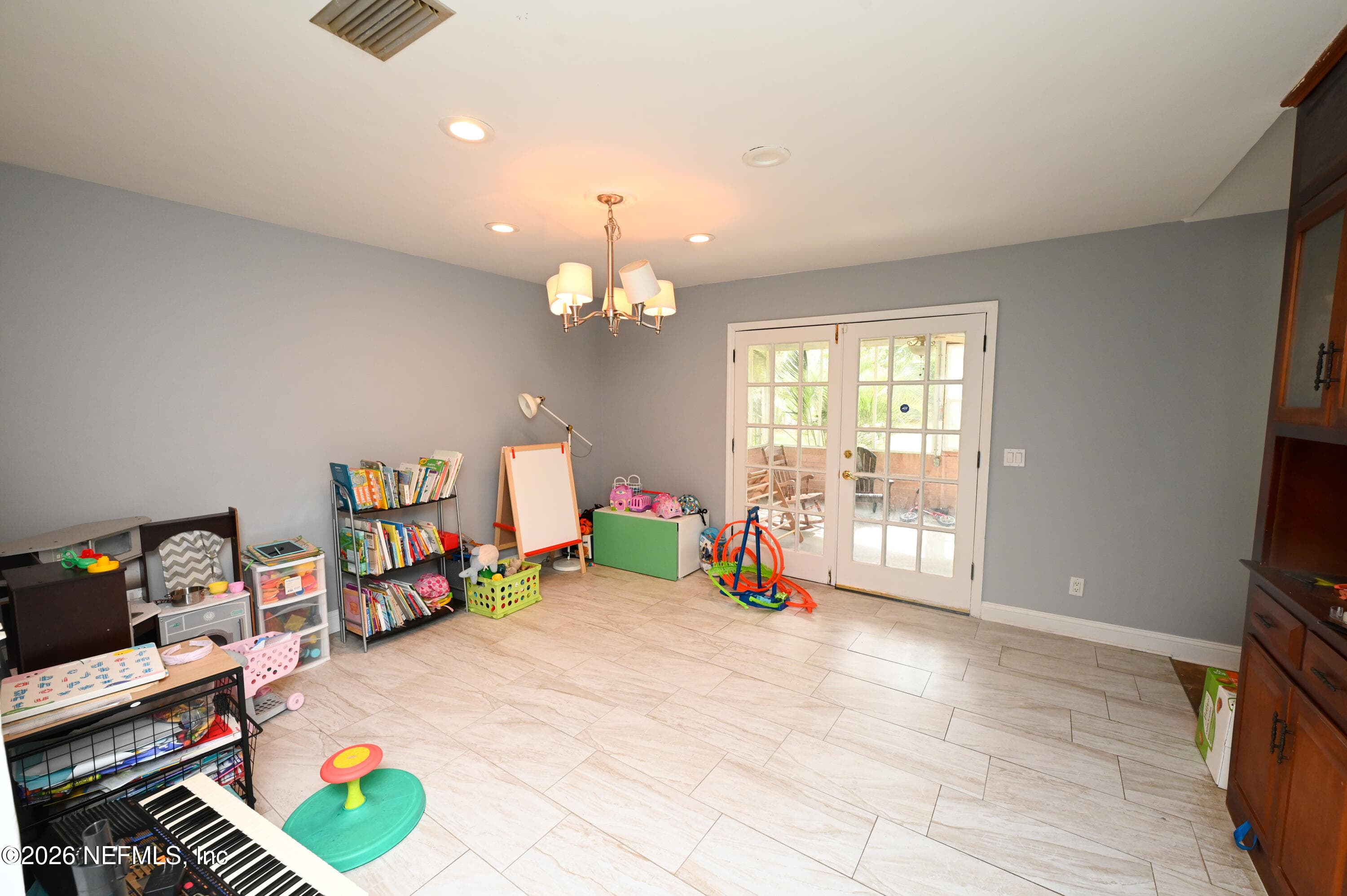Photo 13 of 7620 DUCLAY FOREST Drive W, Jacksonville, FL 32244