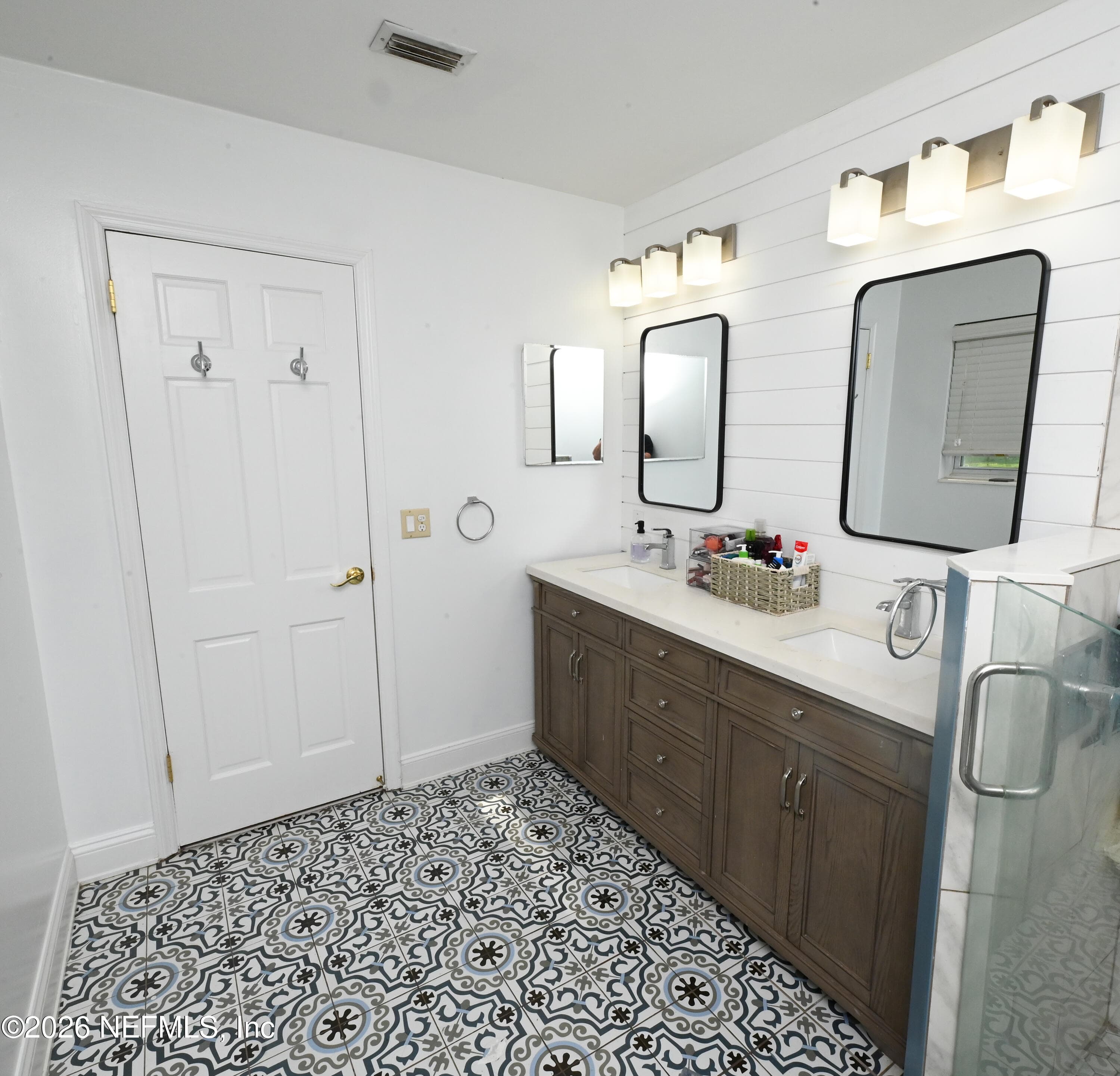Photo 18 of 7620 DUCLAY FOREST Drive W, Jacksonville, FL 32244
