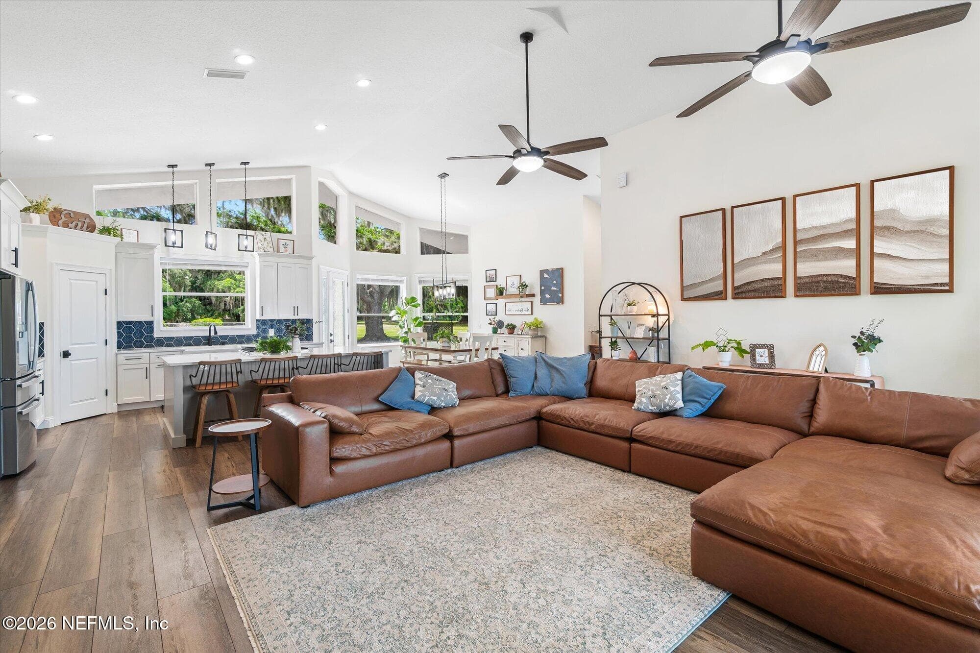 Photo 7 of 111 E GROVELAND Lane, East Palatka, FL 32131