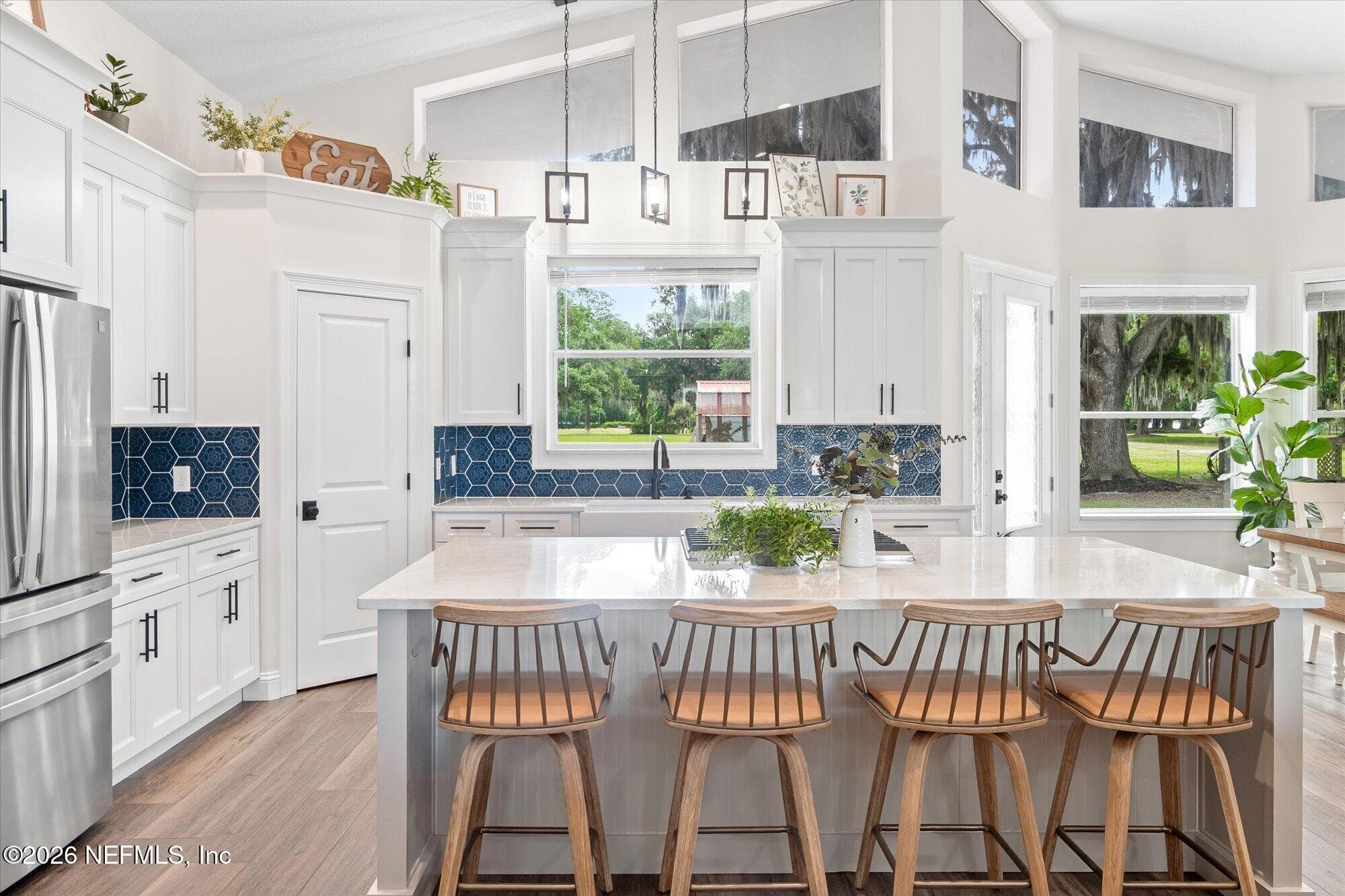 Photo 11 of 111 E GROVELAND Lane, East Palatka, FL 32131