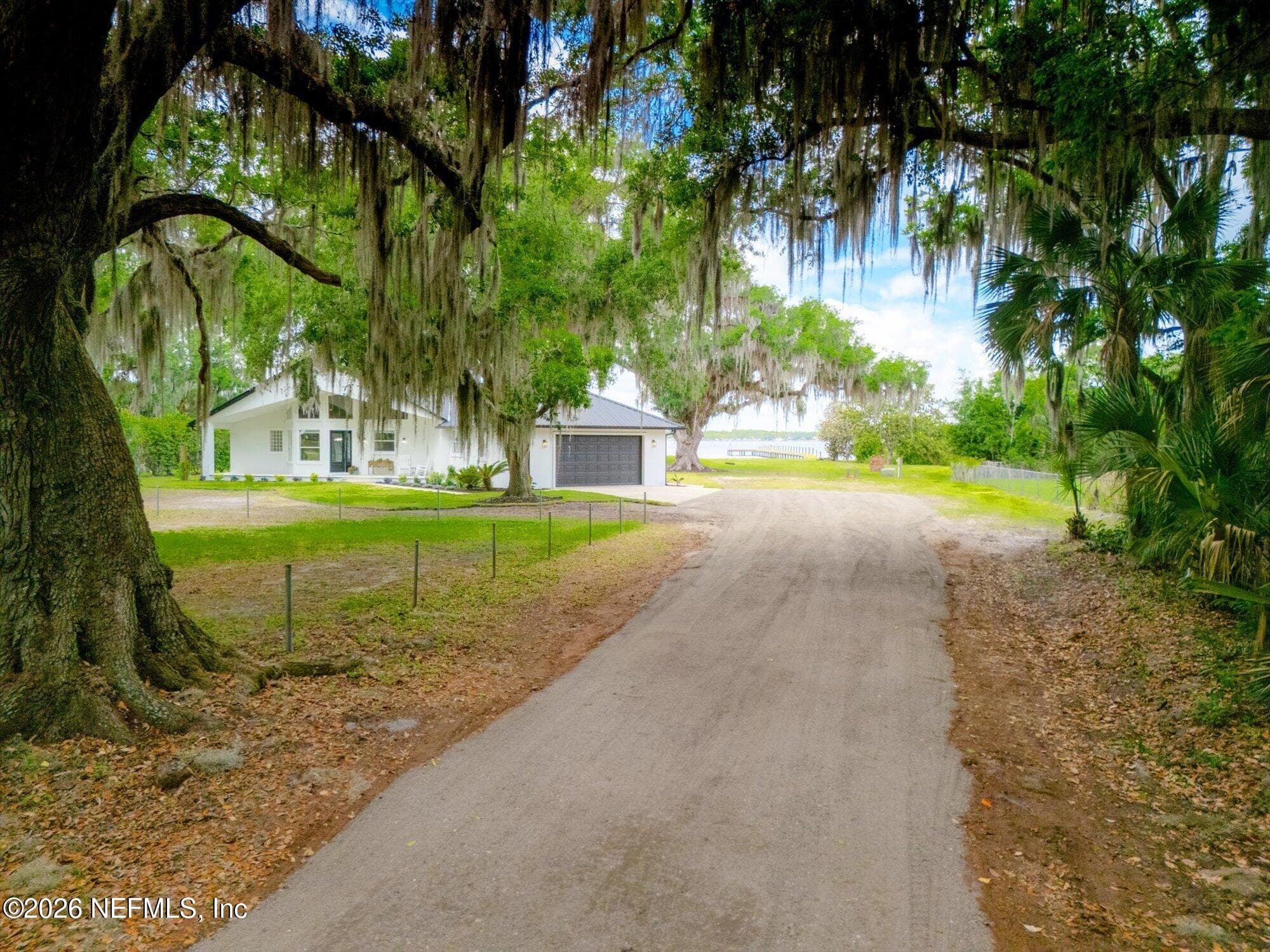 Photo 49 of 111 E GROVELAND Lane, East Palatka, FL 32131