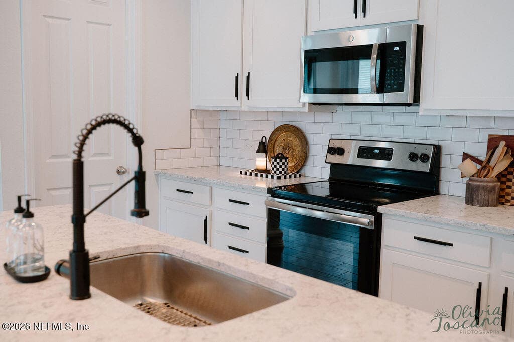 Photo 14 of 1078 PERSIMMON Drive, Middleburg, FL 32068