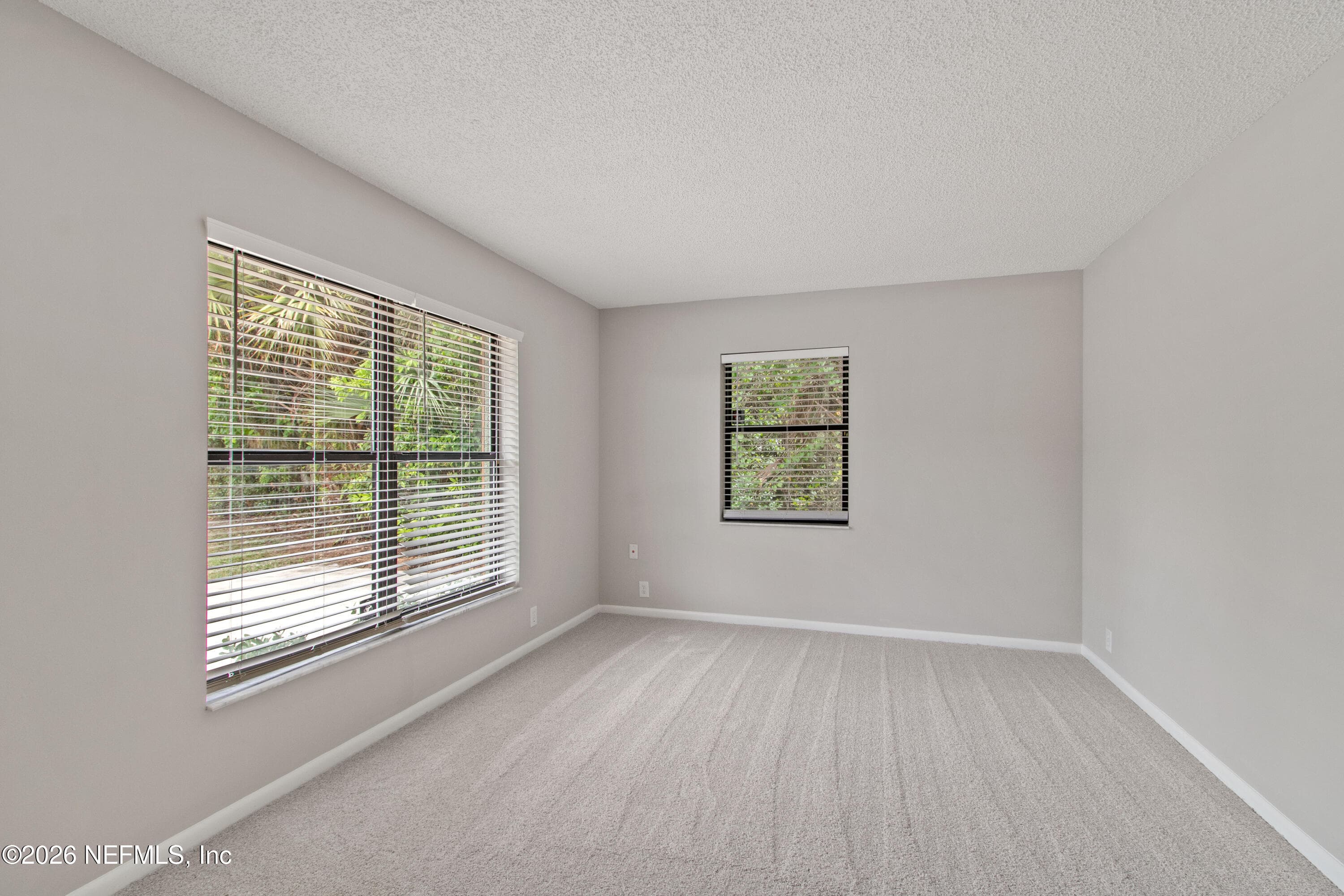 Photo 12 of 226 PORT COMFORT Drive, East Palatka, FL 32177
