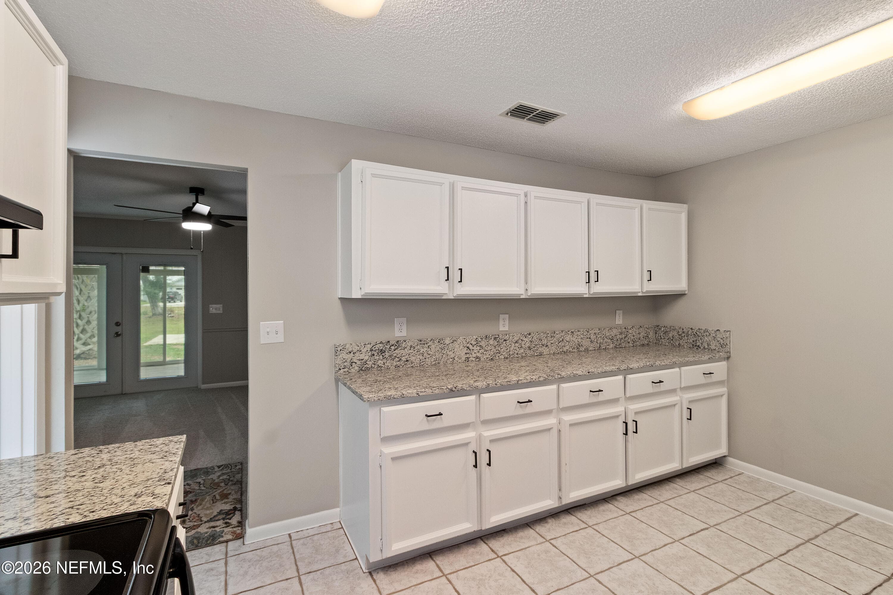 Photo 11 of 226 PORT COMFORT Drive, East Palatka, FL 32177