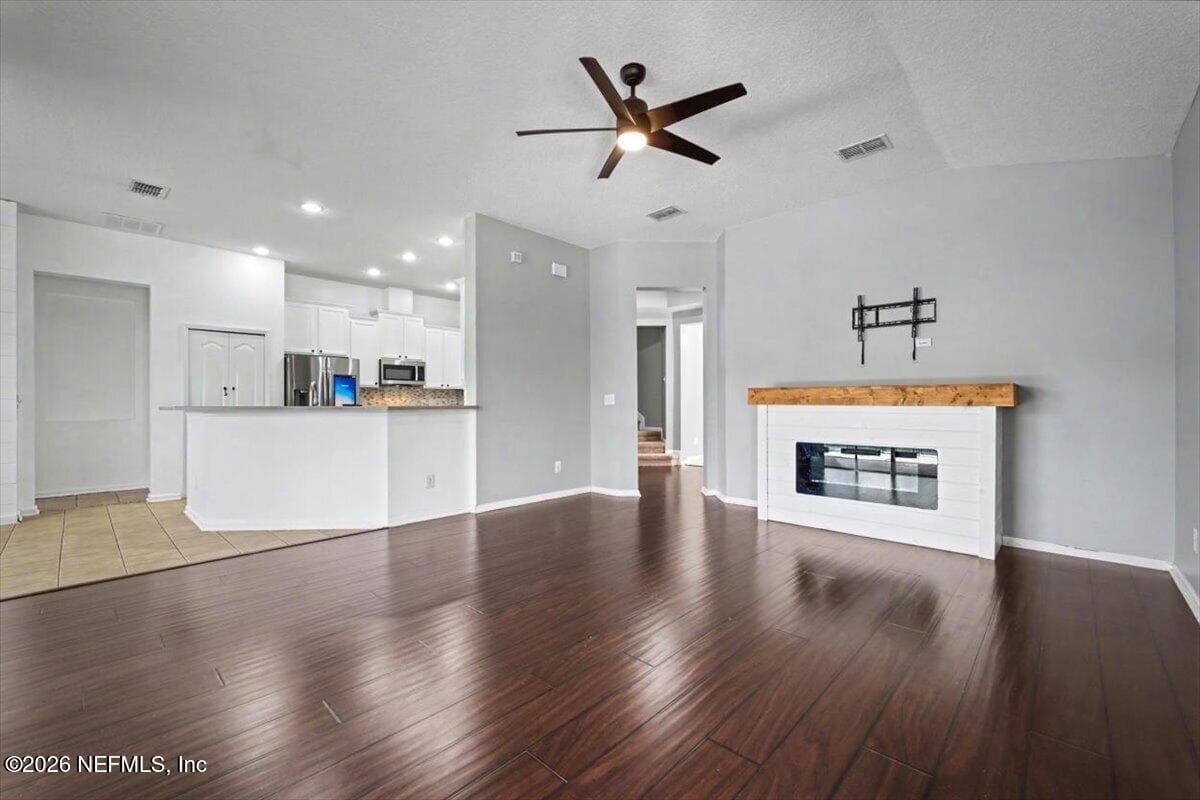 Photo 12 of 6273 OLETA Way, Jacksonville, FL 32258