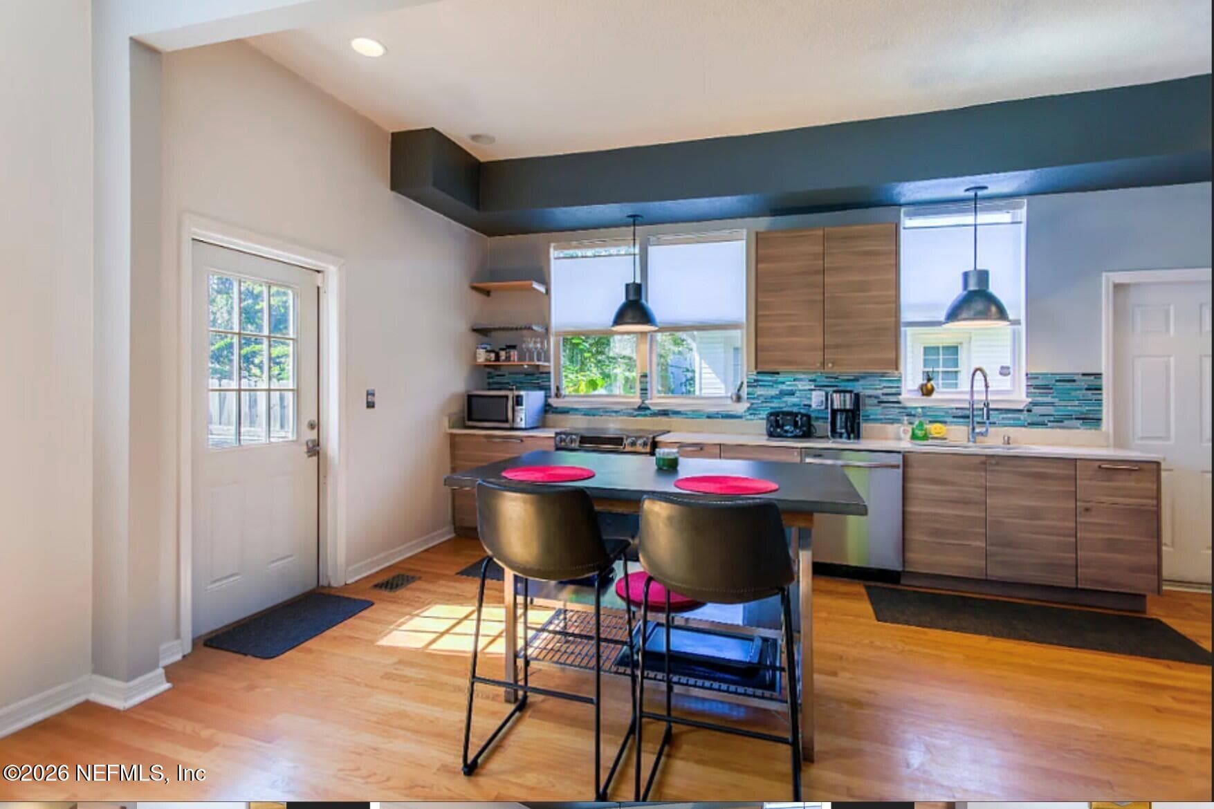 Photo 8 of 38 W 10TH Street, Jacksonville, FL 32206