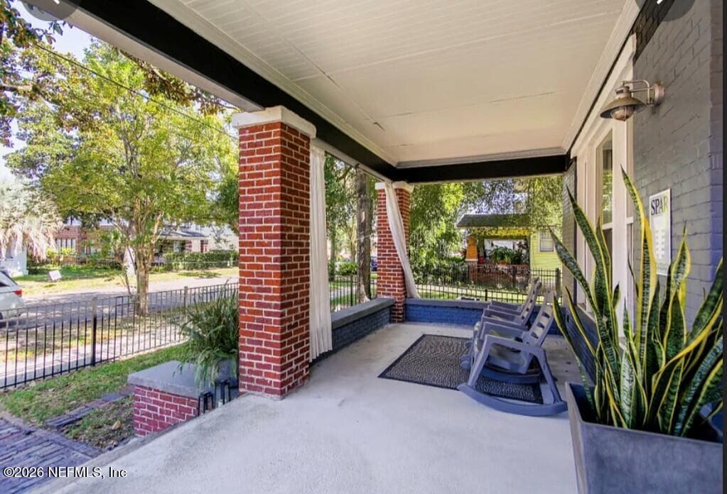 Photo 3 of 38 W 10TH Street, Jacksonville, FL 32206