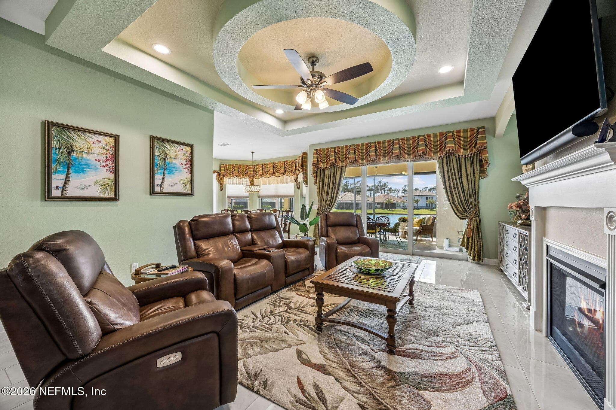 Sliders to the outdoor kitchen and porch — 2852 CASSIA Lane, Jacksonville, FL 32246