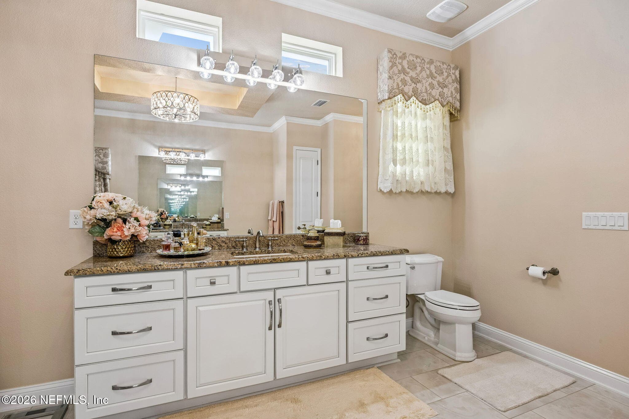 Split sink — 2852 CASSIA Lane, Jacksonville, FL 32246