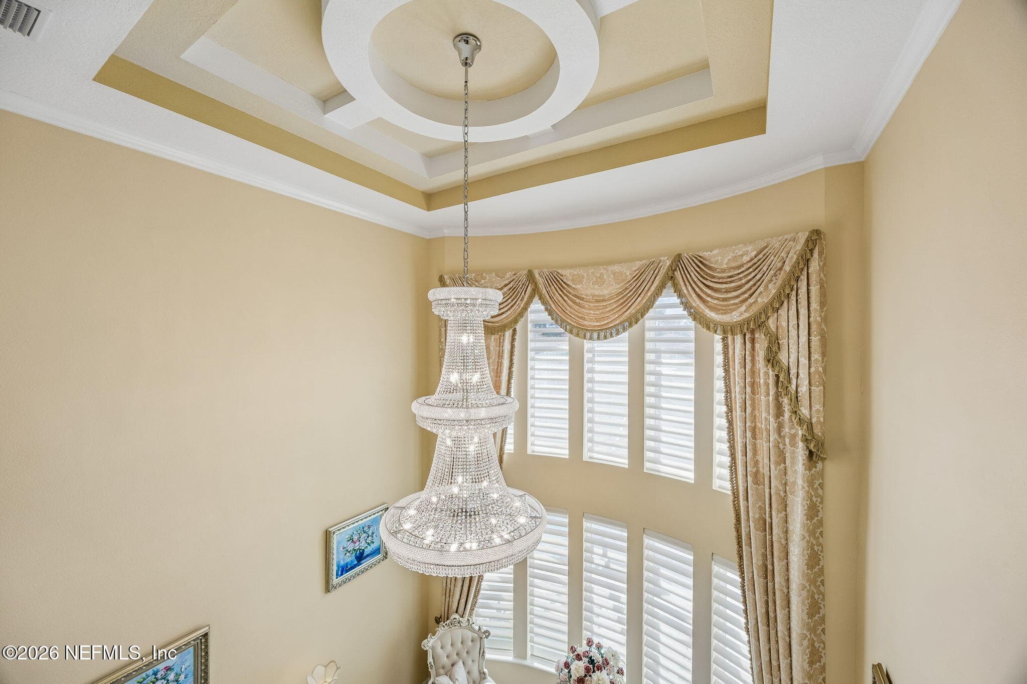 Chrystal Chandelier on lift — 2852 CASSIA Lane, Jacksonville, FL 32246