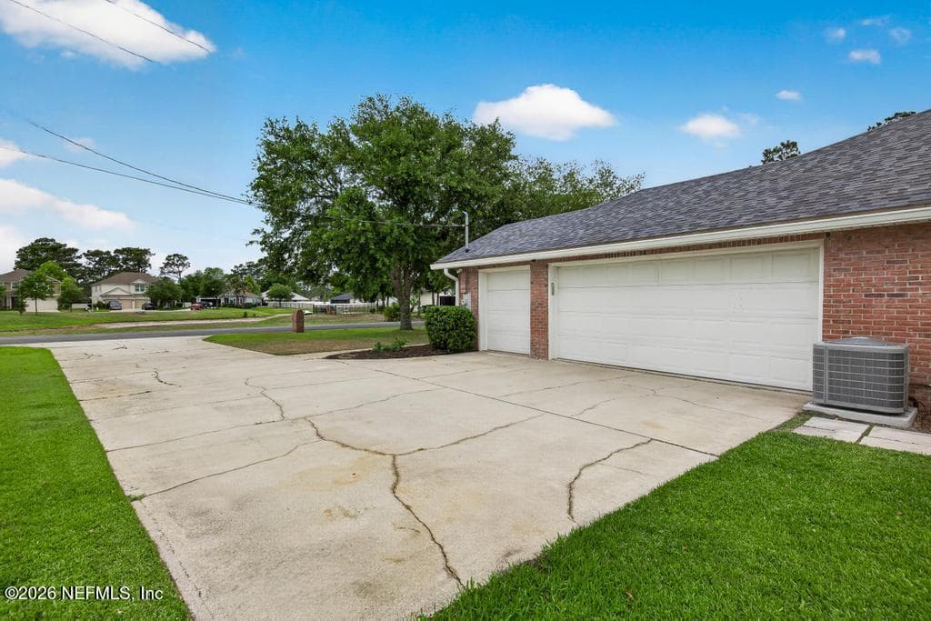 Photo 10 of 15755 NORTHSIDE Drive E, Jacksonville, FL 32218