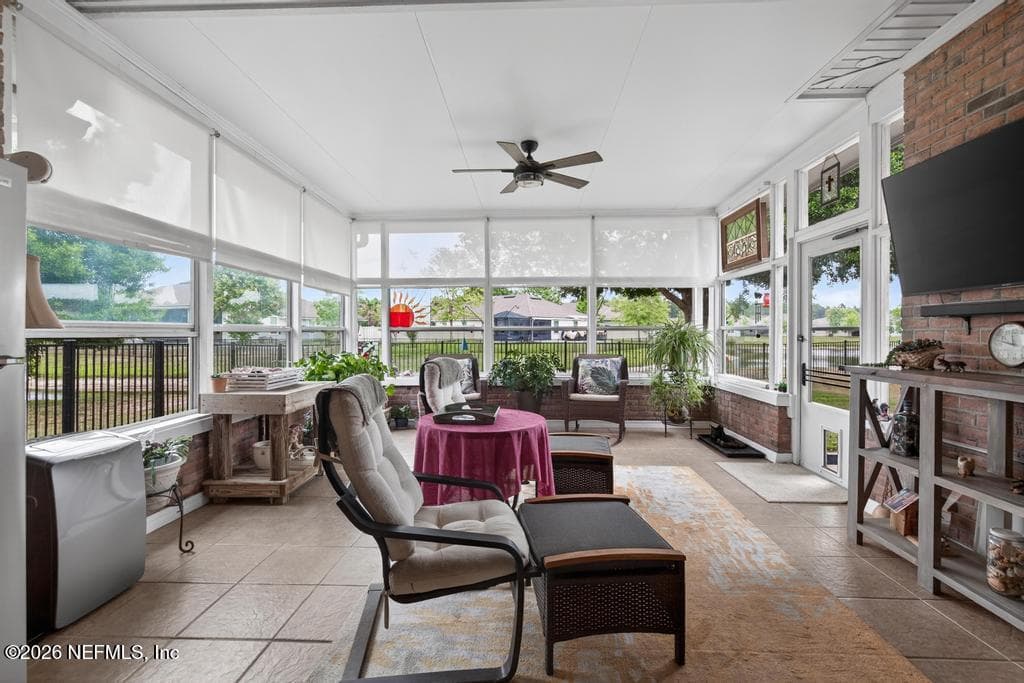 Florida Room — 15755 NORTHSIDE Drive E, Jacksonville, FL 32218