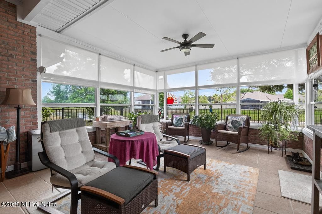 Florida Room — 15755 NORTHSIDE Drive E, Jacksonville, FL 32218