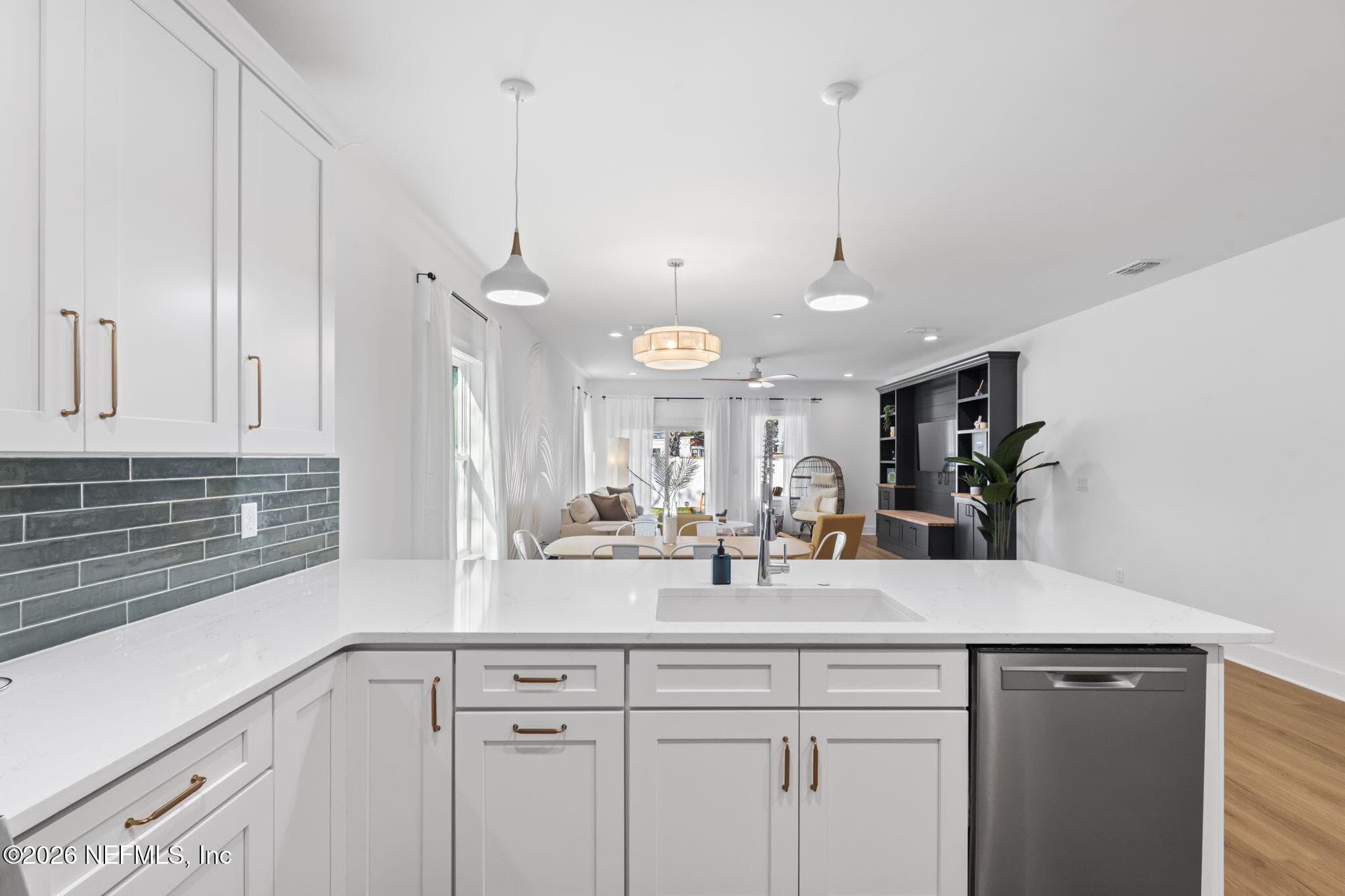 Pompeii Quartz countertops with Elkay quartz undermount sink — 925 2ND Avenue S, Jacksonville Beach, FL 32250