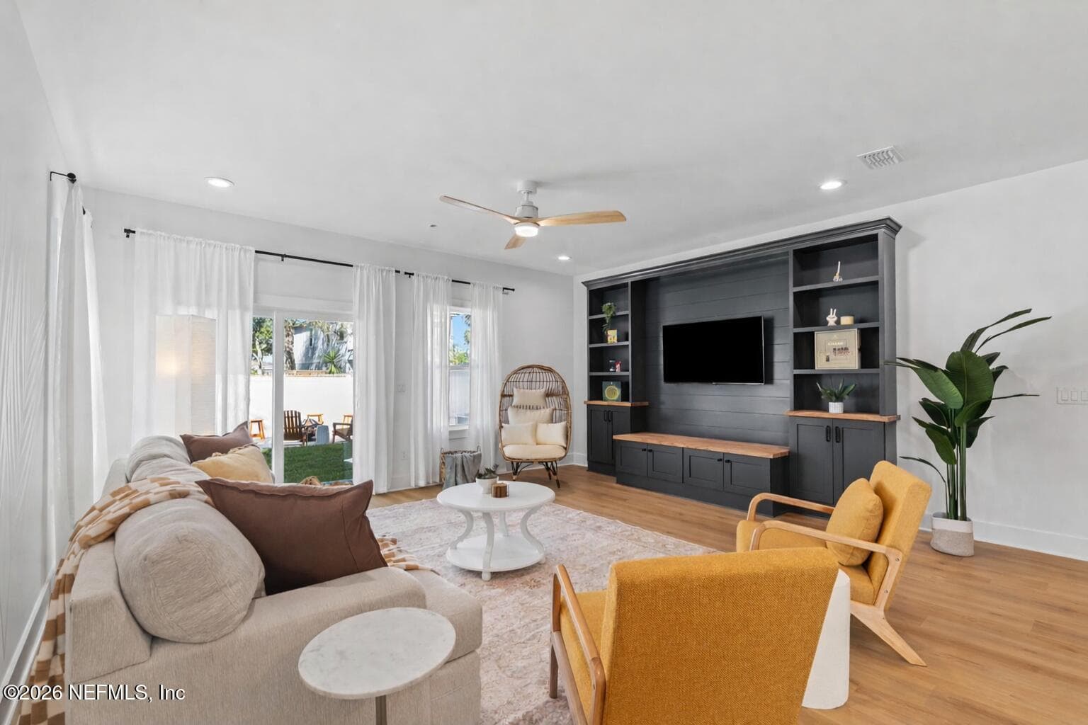 Smooth ceilings and walls with sherwin Williams brand paint — 925 2ND Avenue S, Jacksonville Beach, FL 32250