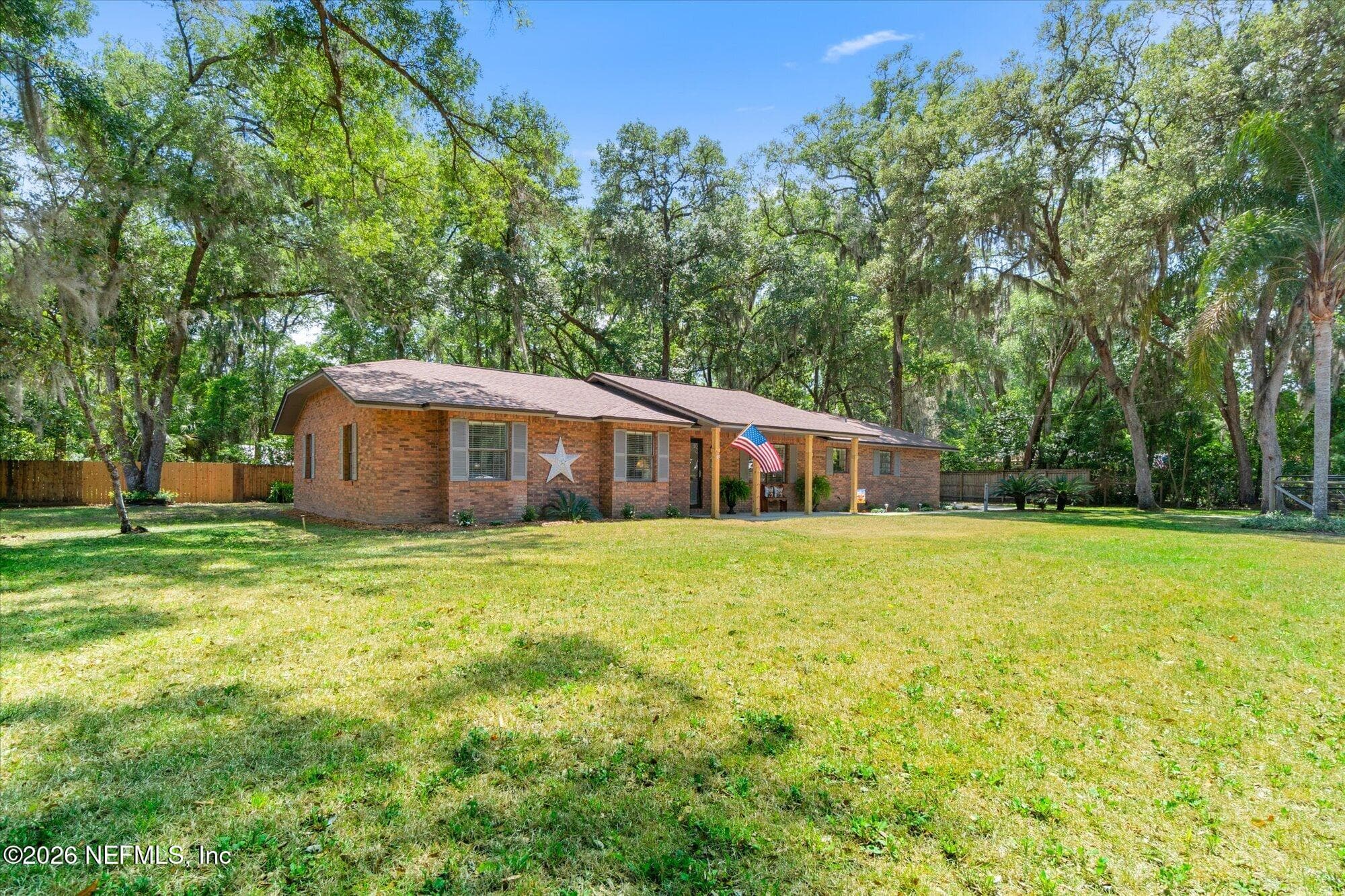 Photo 2 of 155 CAROLE Road, Palatka, FL 32177