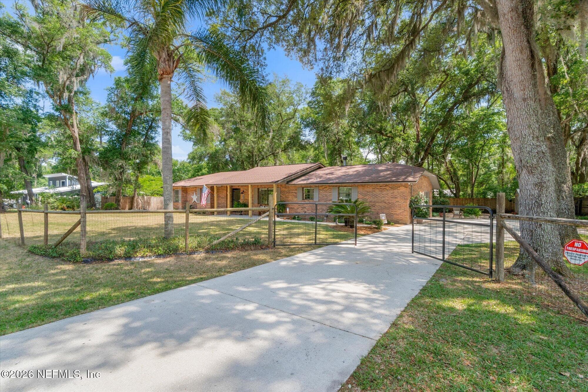 Photo 38 of 155 CAROLE Road, Palatka, FL 32177