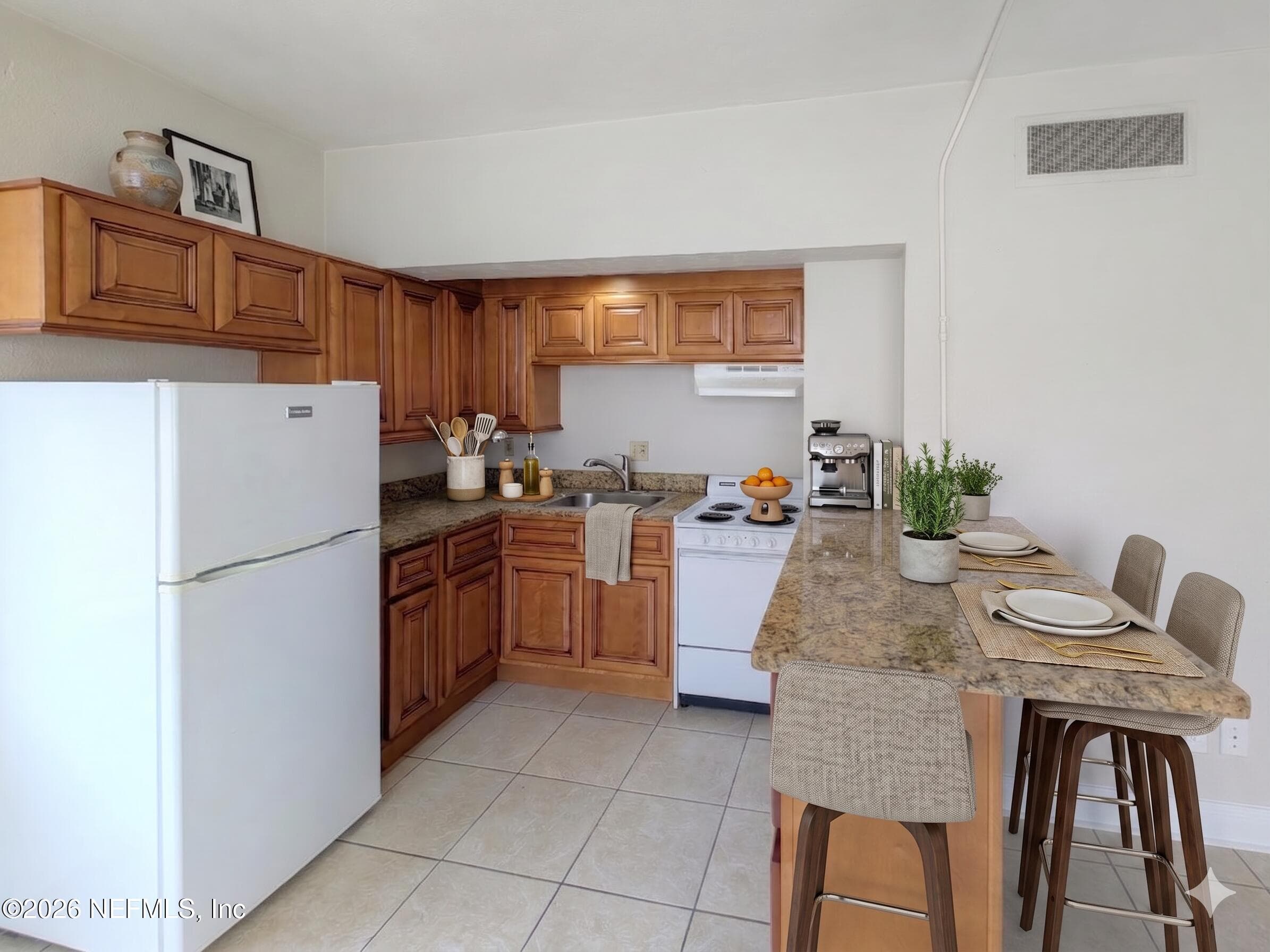 Photo 4 of 311 W ASHLEY Street 608, Jacksonville, FL 32202